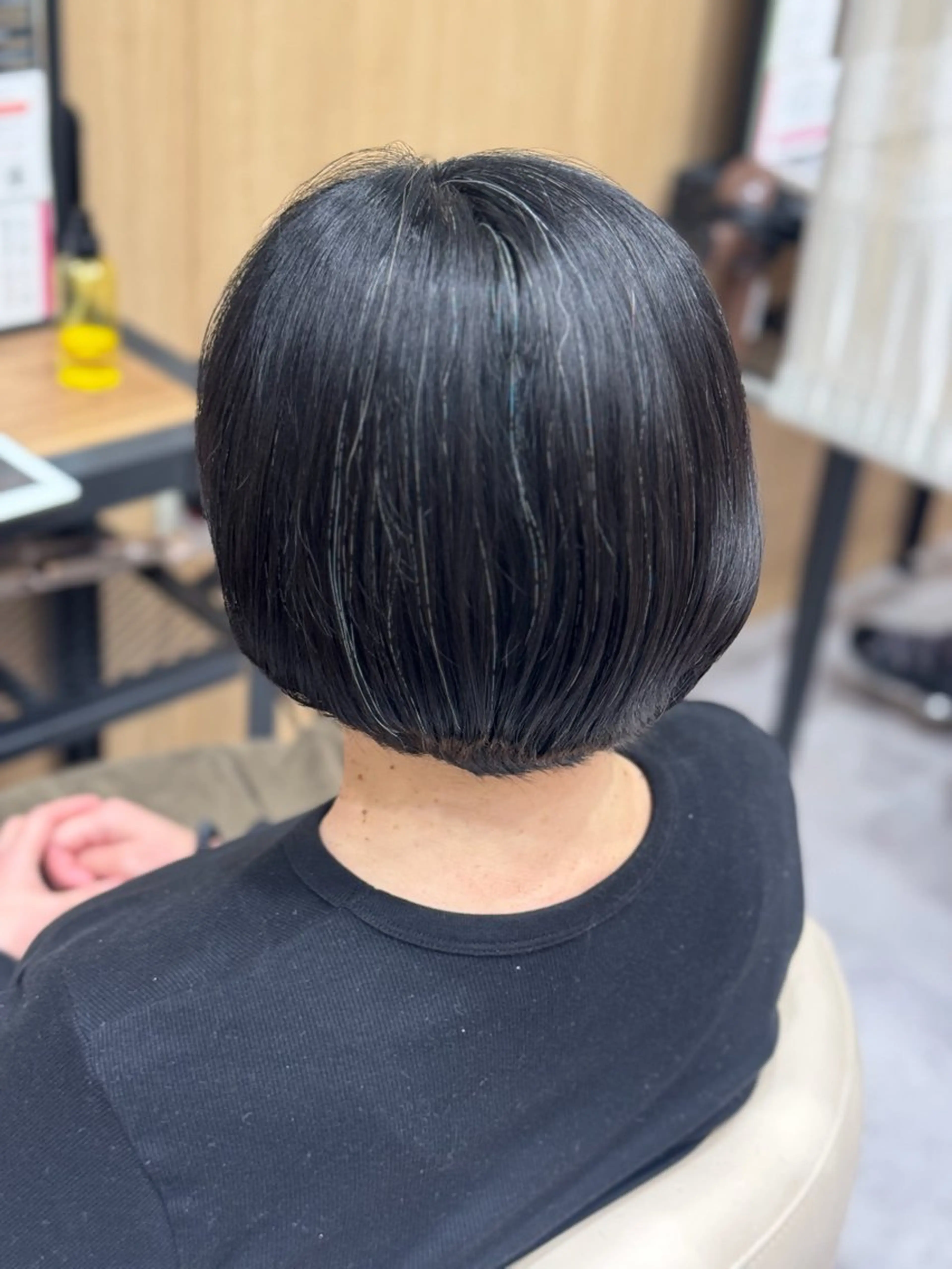 ショート ﾅｶﾉ ﾔｽｺのヘアスタイル