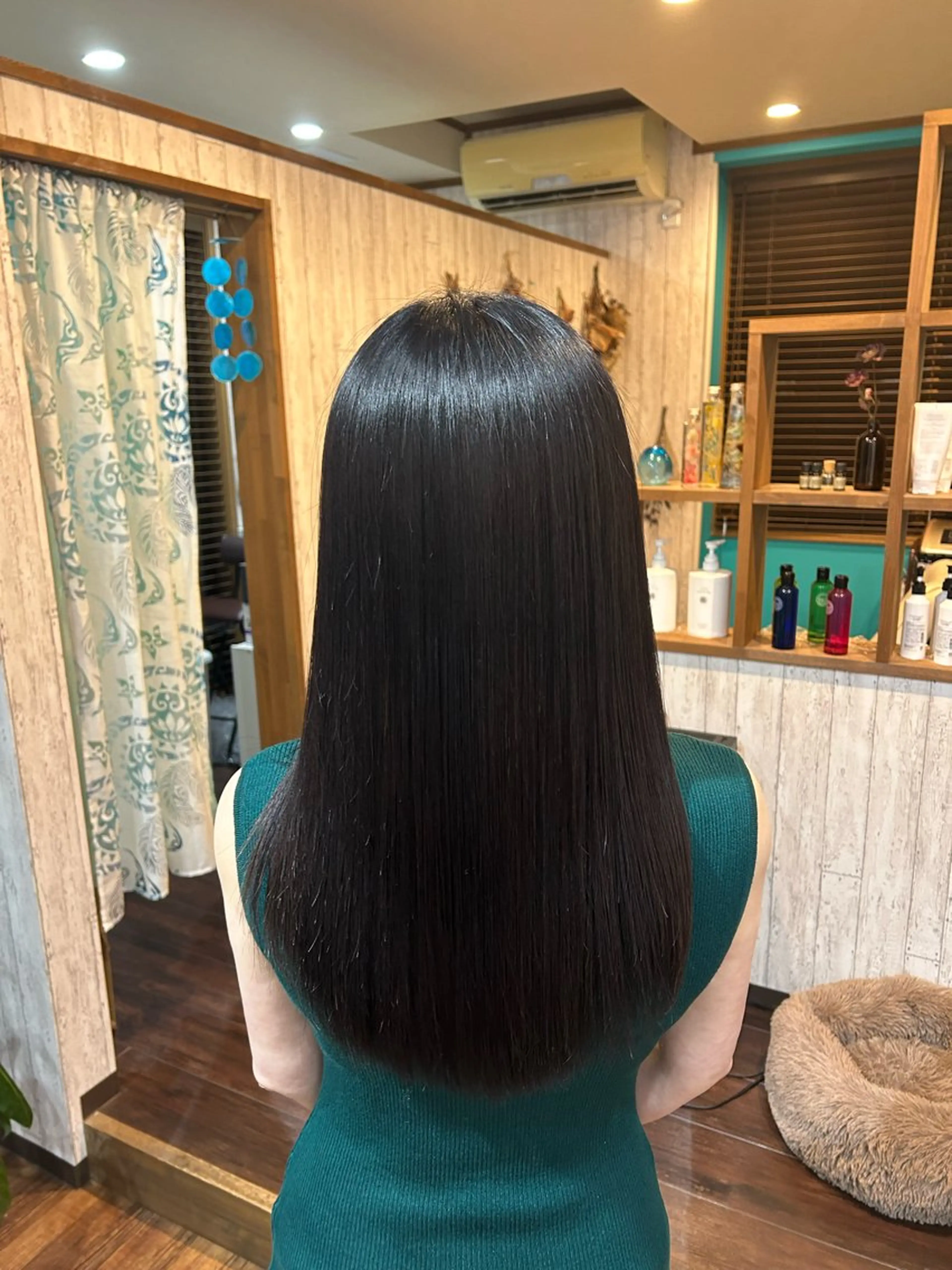 ロング 早坂 さくらのヘアスタイル