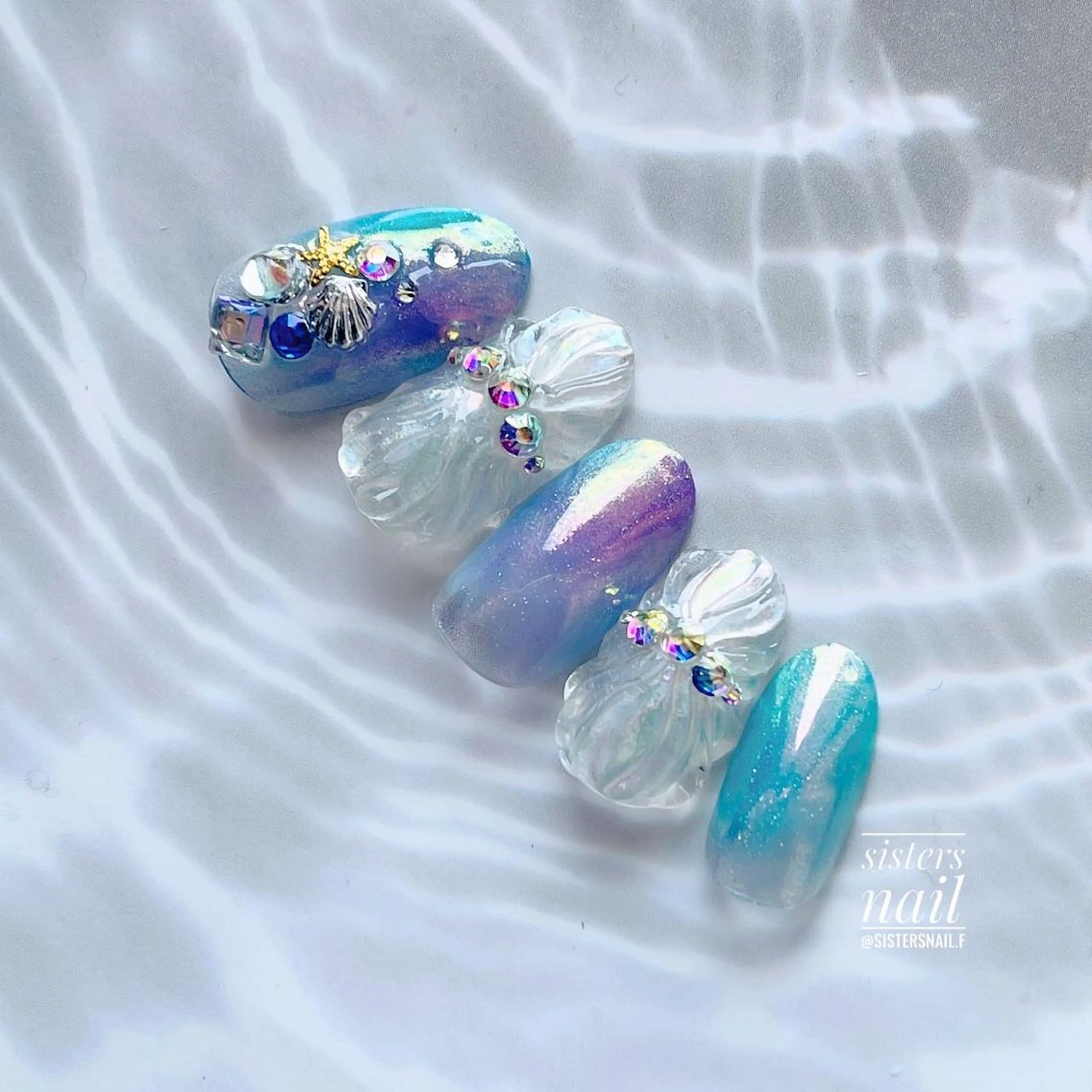 ネイル アートネイル オーロラネイル ジェルネイル 夏ネイル sisters nail.fのネイルデザイン