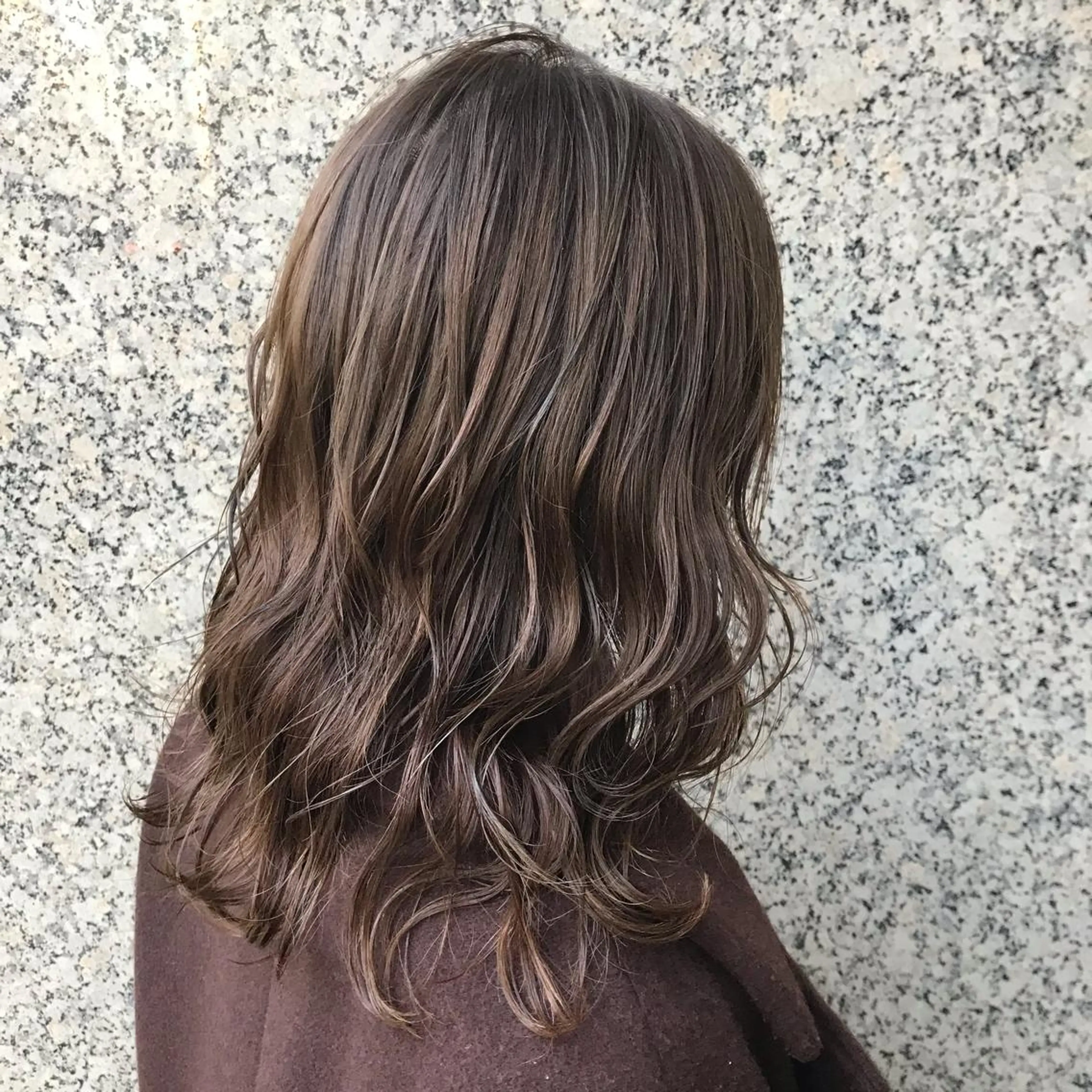 ミディアム カラー ハイライトカラー ハイライト 平尾 拓也のヘアスタイル