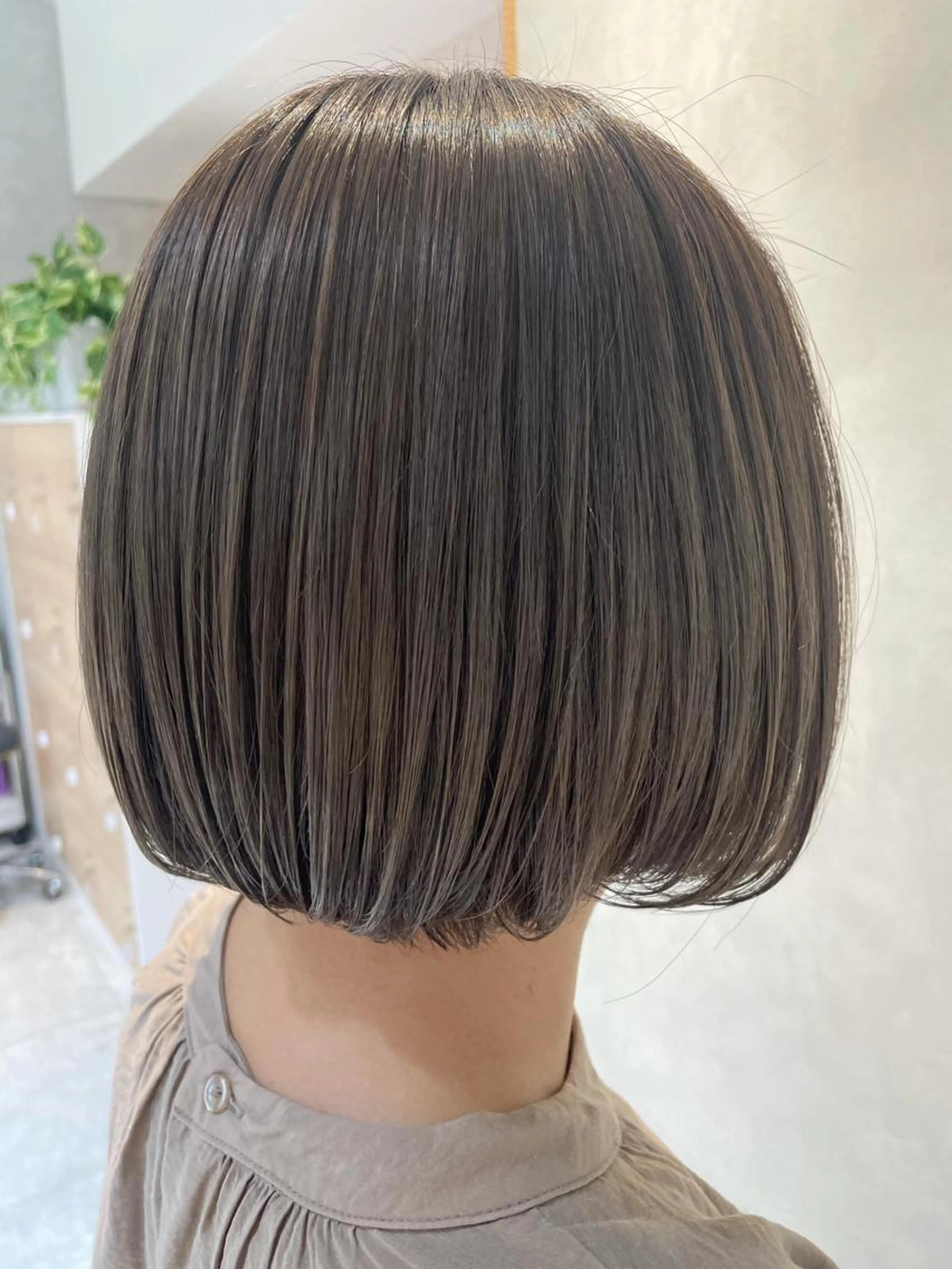 ​〜​ロング料金込みminimo限定価格​〜​🍀透明感カラー＋トリートメント🍀の写真