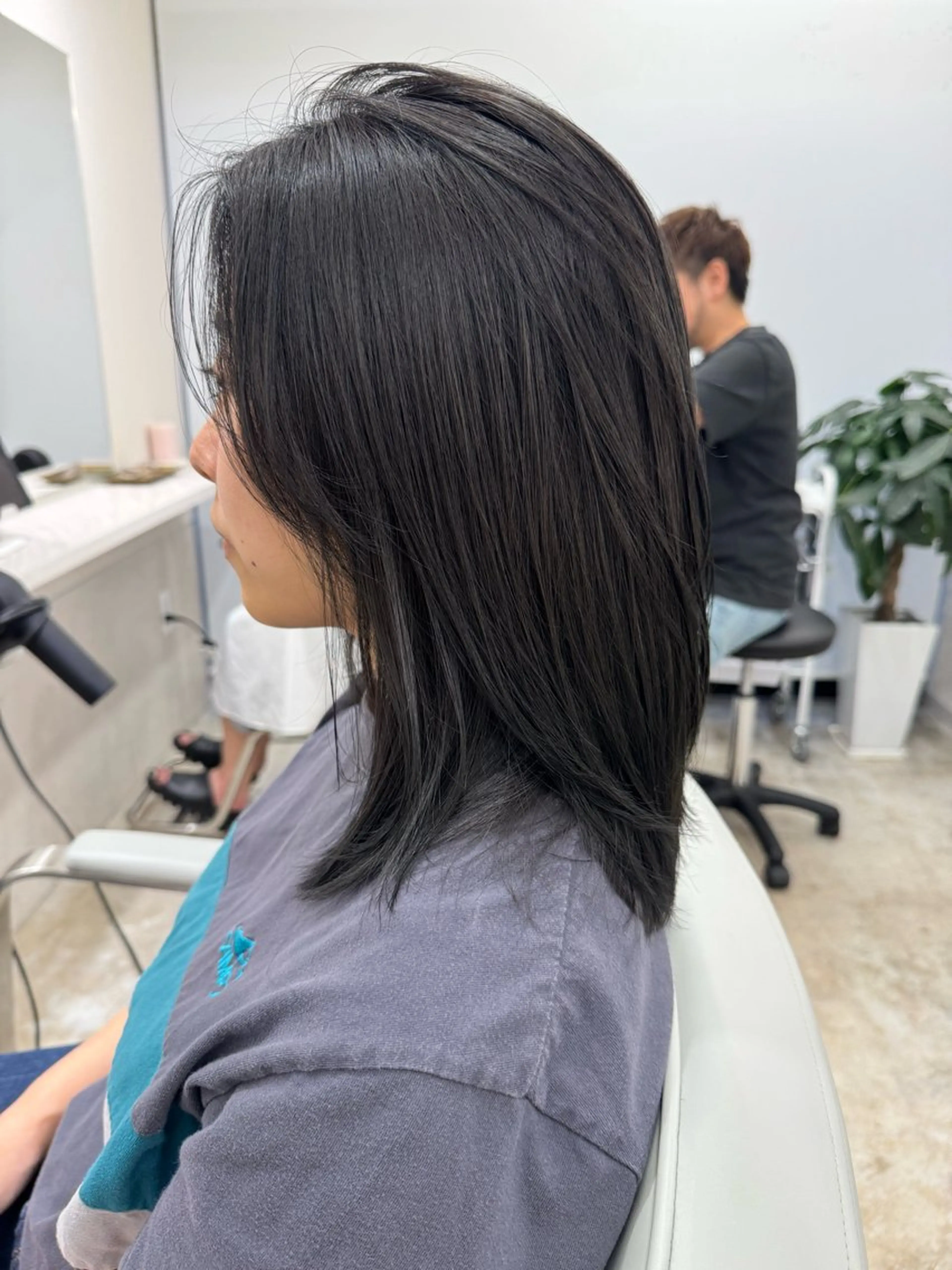 セミロング CALME by bougie ENAのヘアスタイル