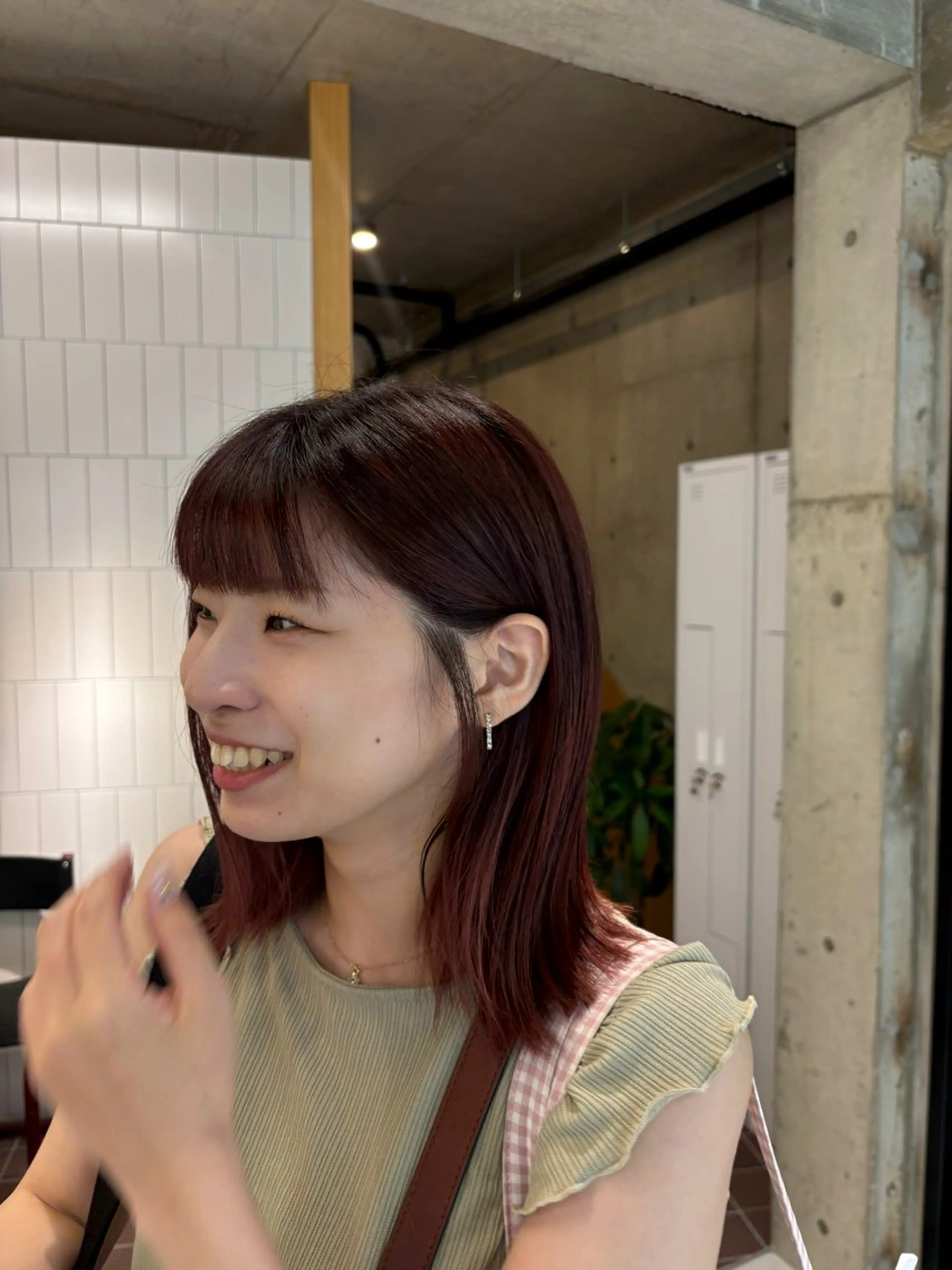 セミロング 透明感／髪質改善 ／ NUJAR／りかのヘアスタイル