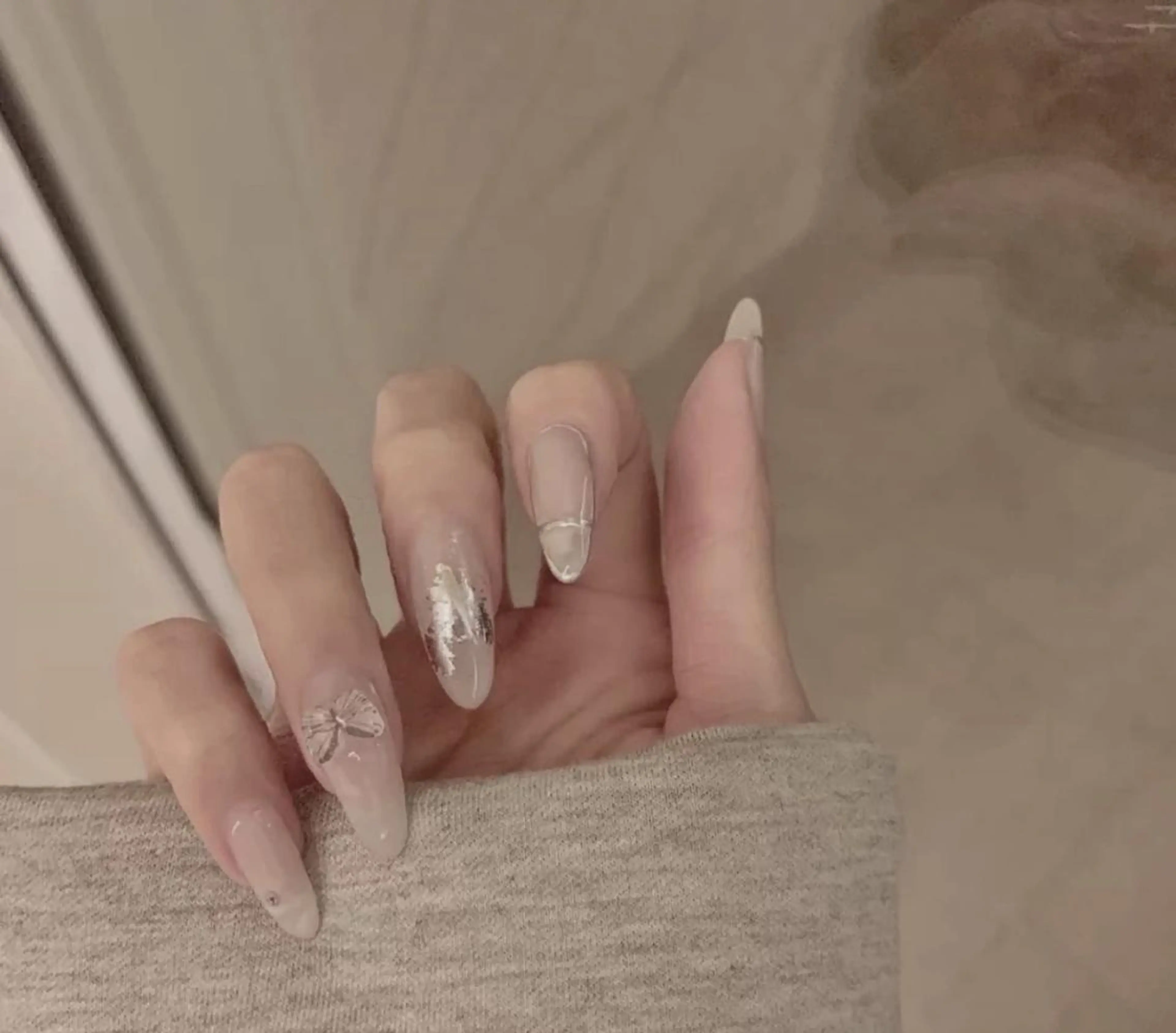 ネイル 🦋ネイルサロン ブラン🌈ゆりのネイルデザイン