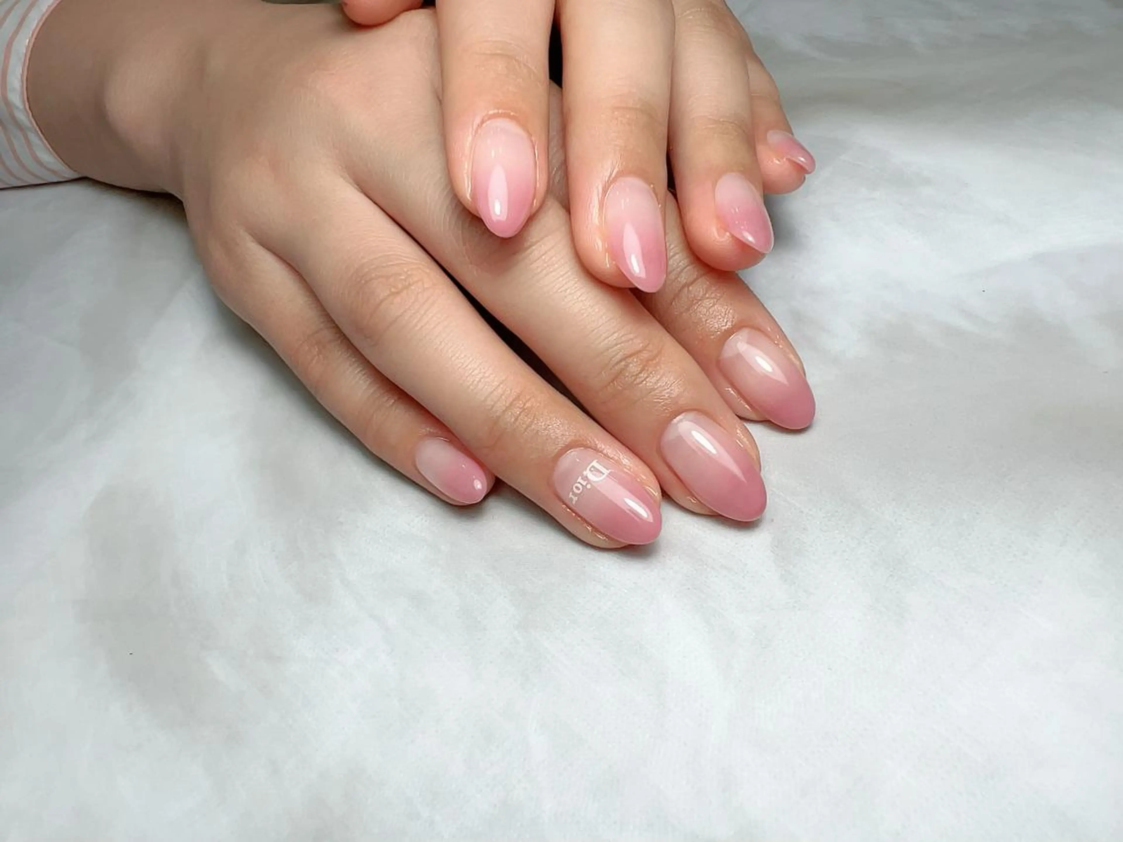 ネイル 𝐑𝐞𝐯𝐢𝐨 ___堺市西区のマツエク・マツパデザイン