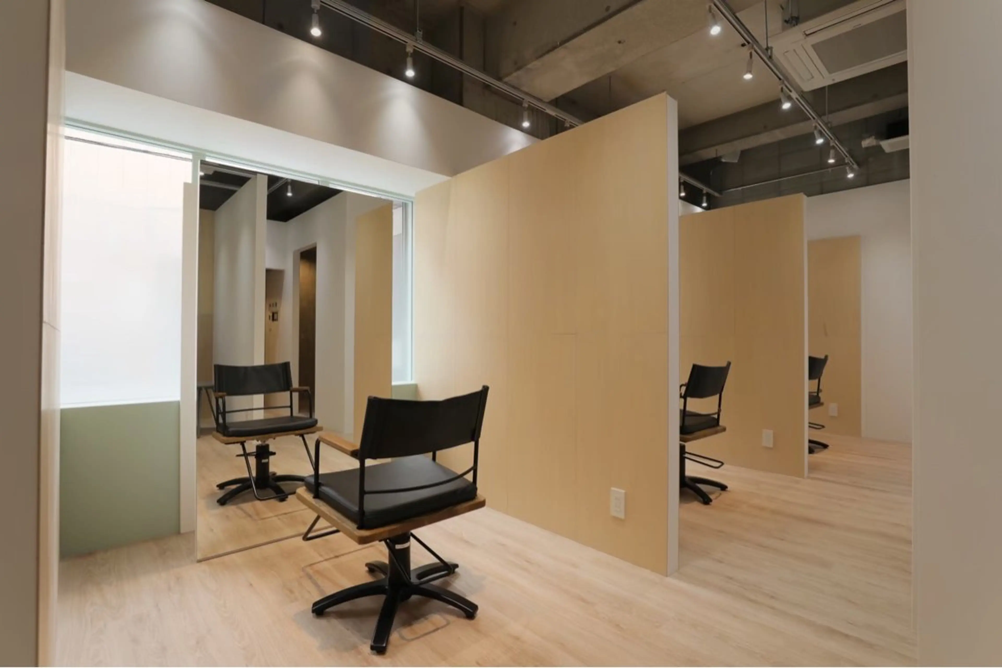 re;　nown 阿倍野区昭和町店のヘアスタイル