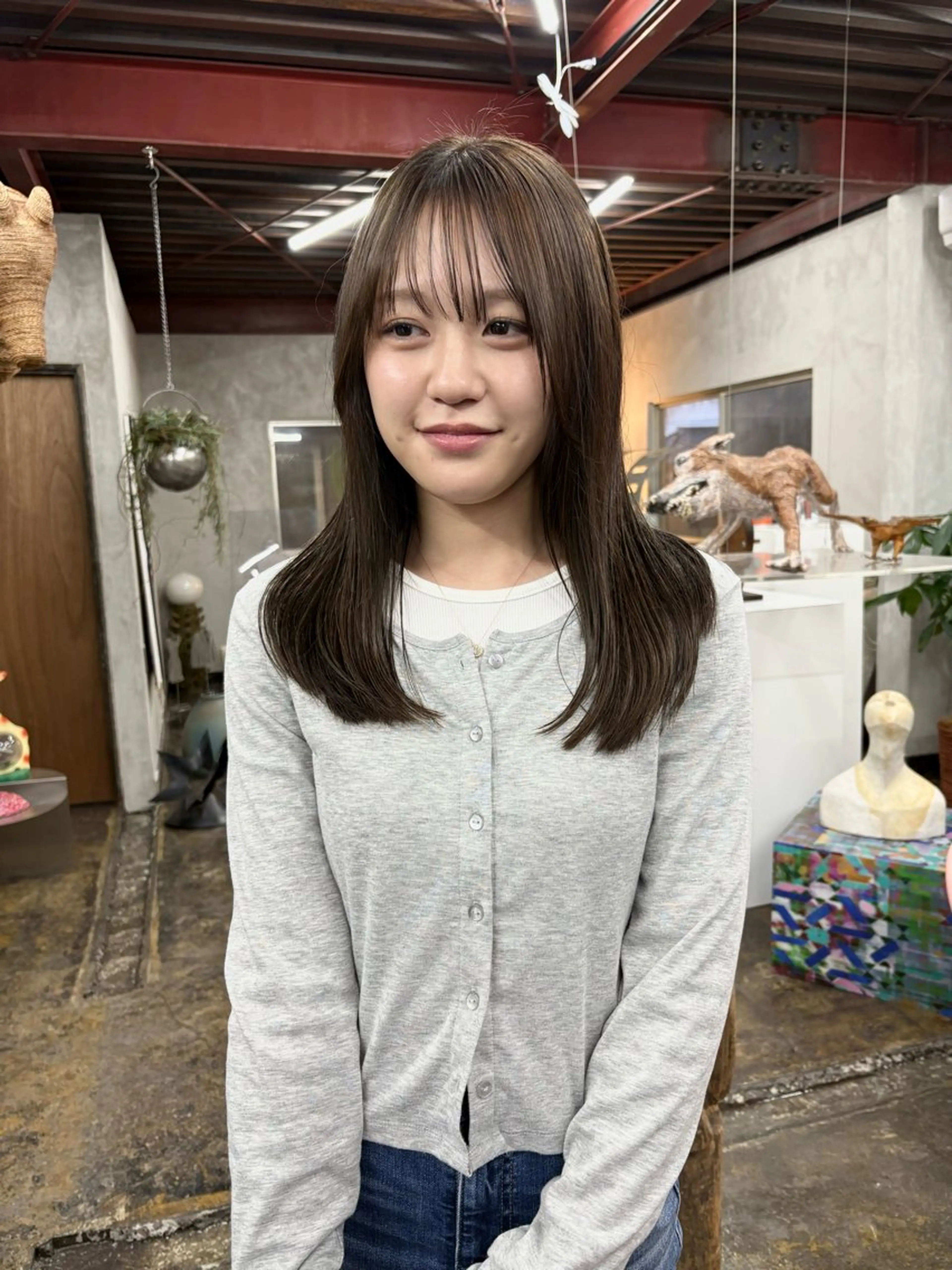 セミロング カワクボ ソラのヘアスタイル