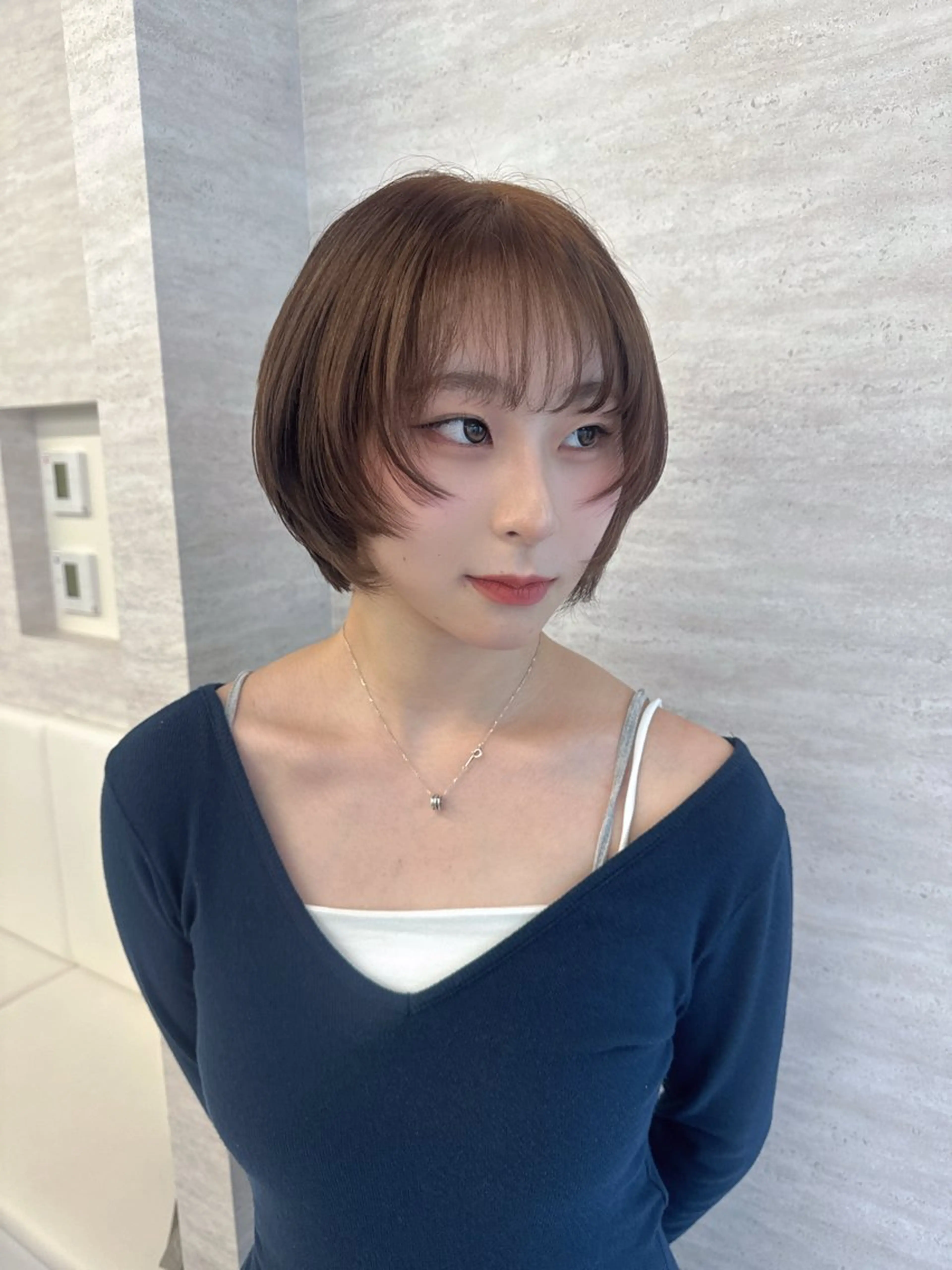 ショート カラー ヘアアレンジ ヘアカラー トリートメント 韓国レイヤーカット/ 儚げカラーチナツのヘアスタイル
