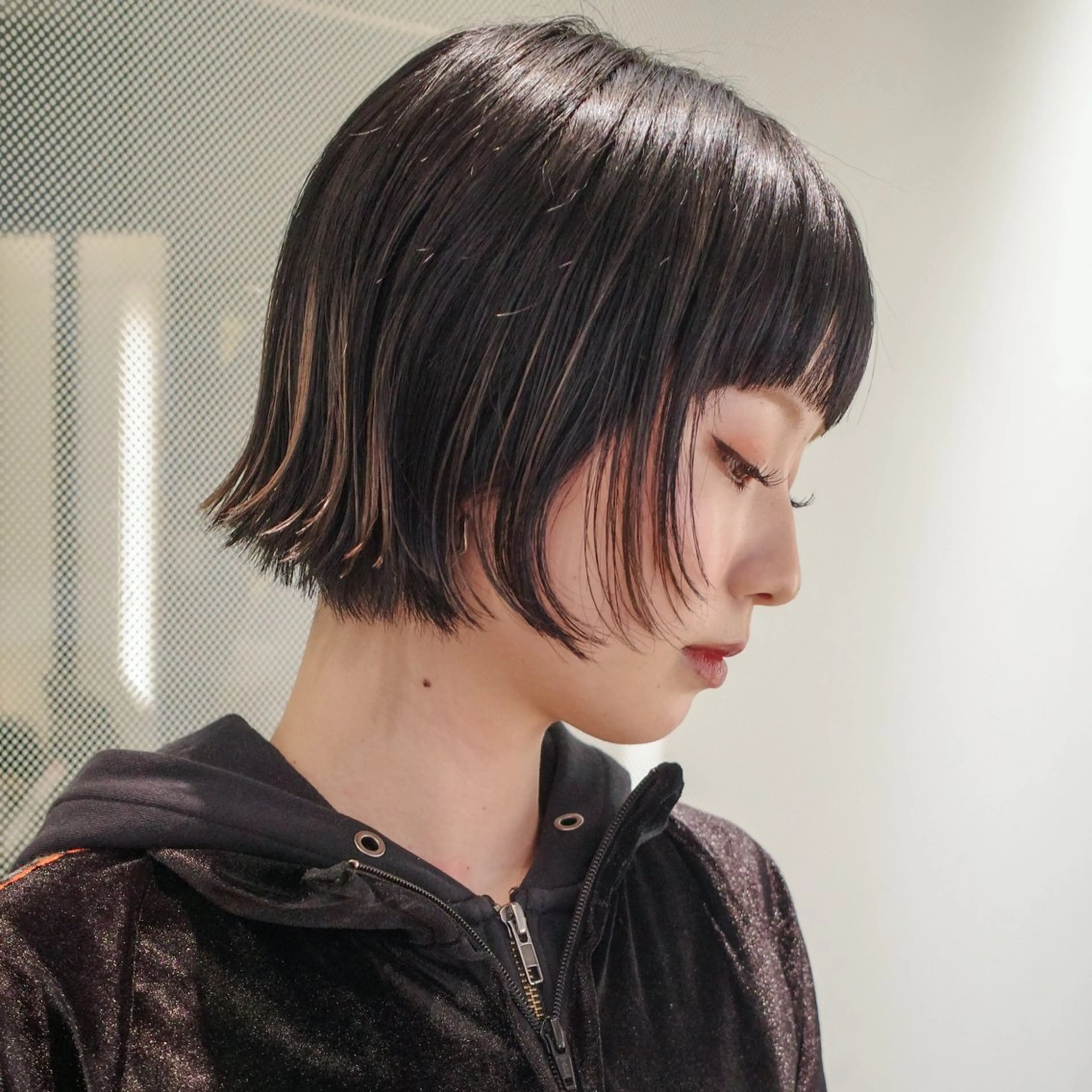 【顔周り命】小顔レイヤーボブ　　　　　　　　　レイヤーカット＋𝑲𝑬𝑹𝑨𝑺𝑻𝑨𝑺𝑬トリートメントの写真