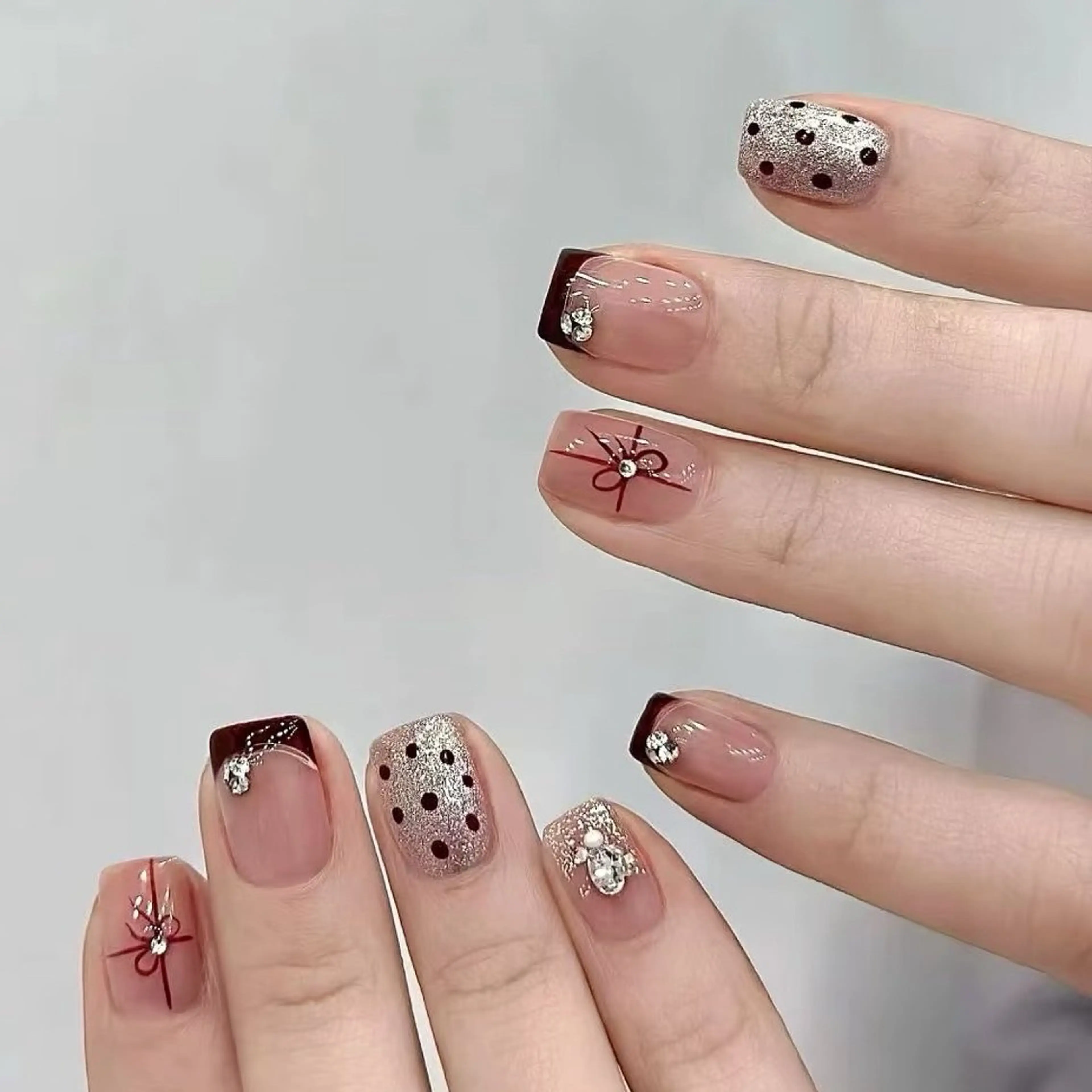 ネイル 成人式 ジェルネイル ネイルチップ ハンドネイル MoMoA Nail ネイル長さ出し専門店のネイルデザイン