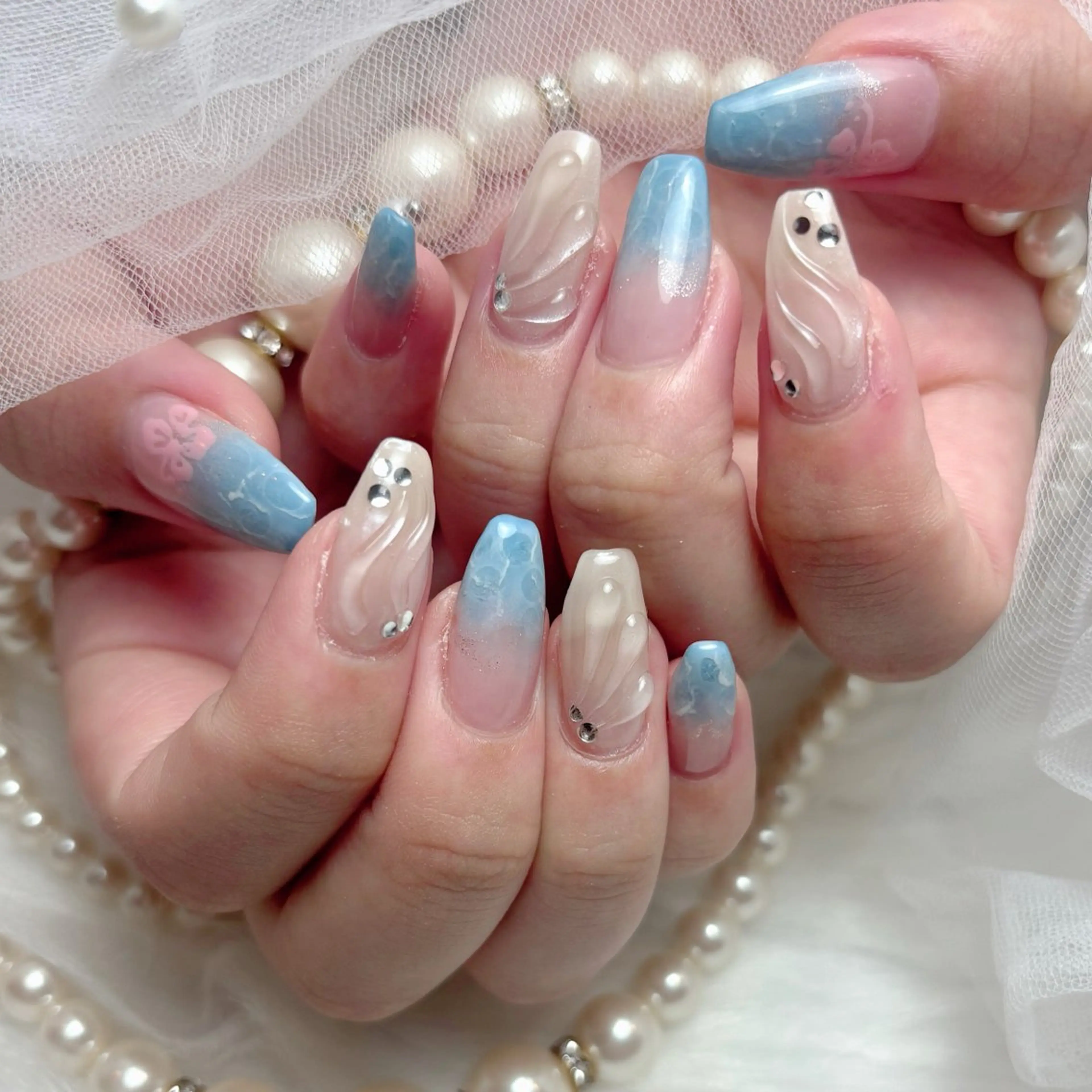 セミロング ハンドネイル Conjunim MAMI🎀✨のネイルデザイン