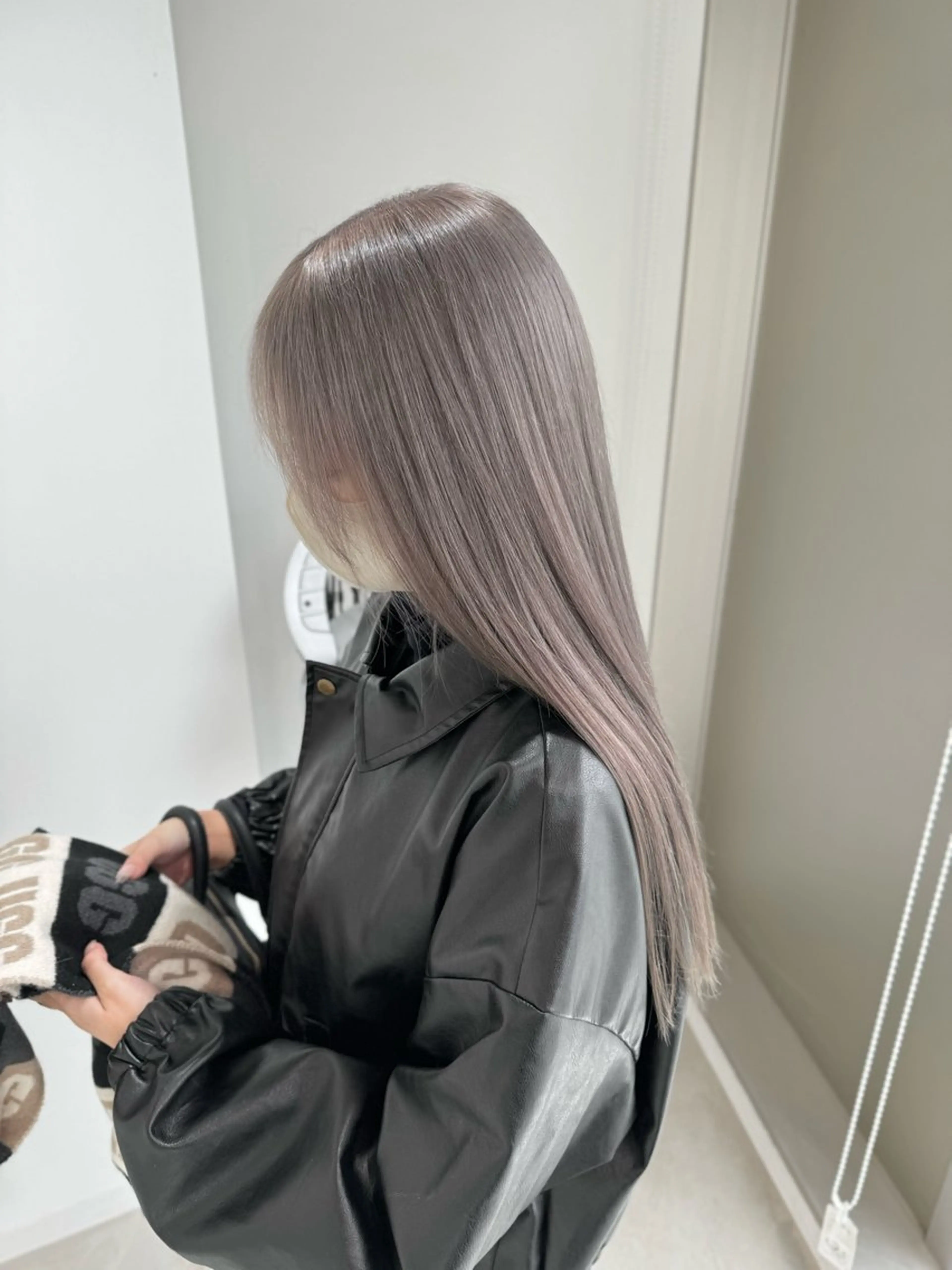 ロング カラー ヘアカラー トリートメント 店長 MANAMI /ブリーチ/骨格ボブのヘアスタイル