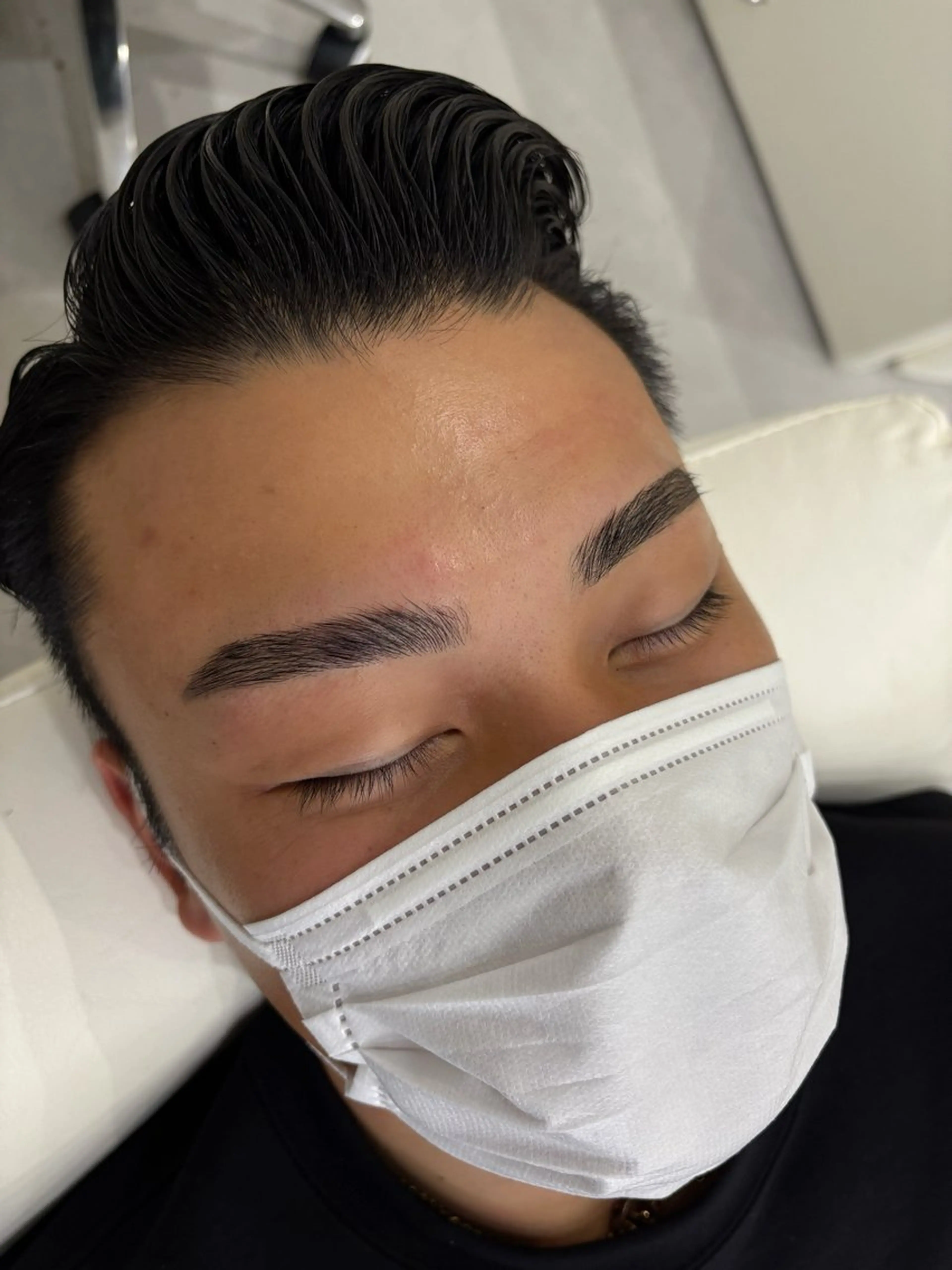 メンズ アイブロウ アイブロウサロン 🫧AMIの眉毛・アイブロウイメージ