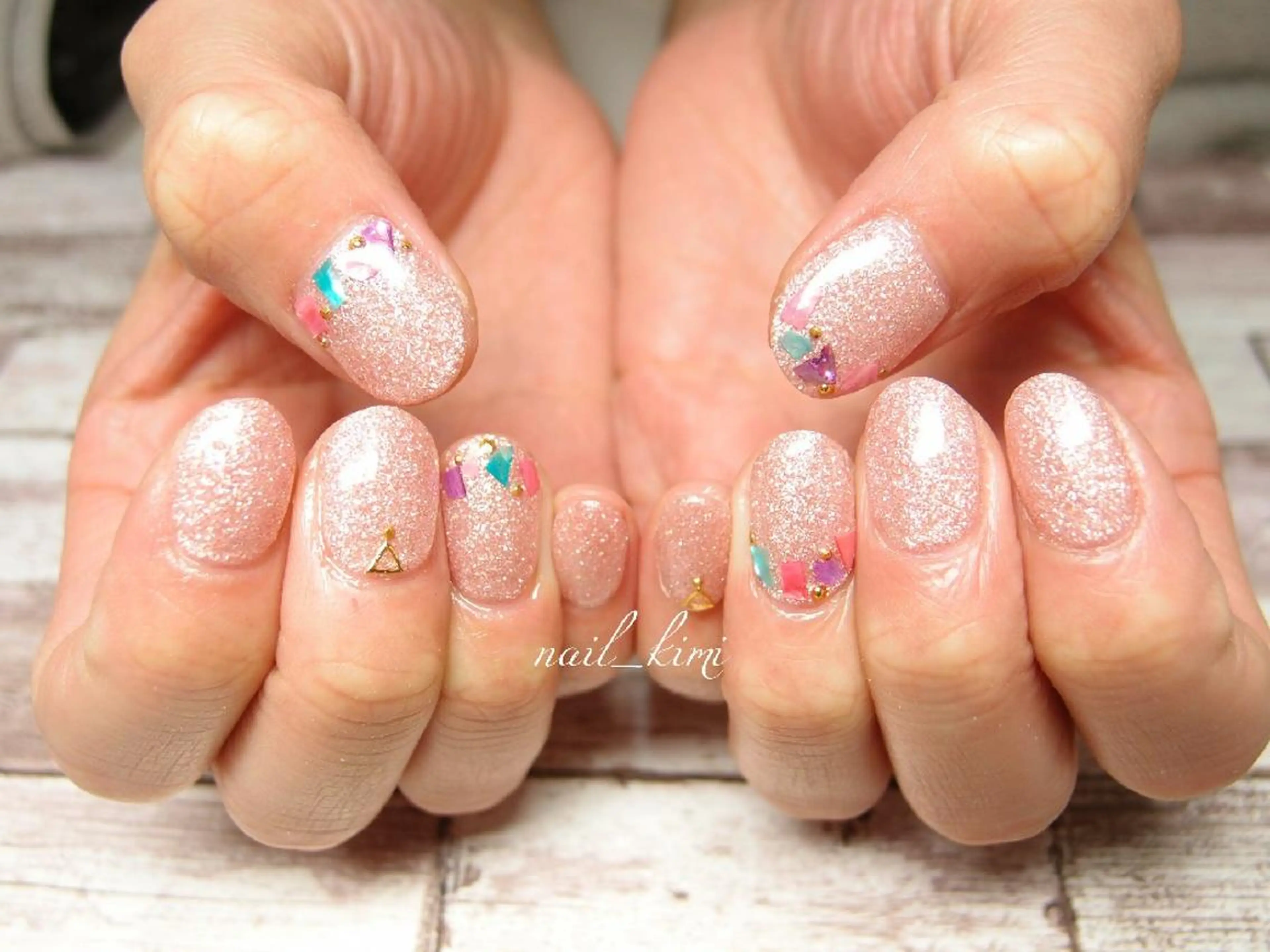 ネイル アートネイル ワンカラーネイル ConneQt所属・ETHOSENSE. kimikaのネイルデザイン