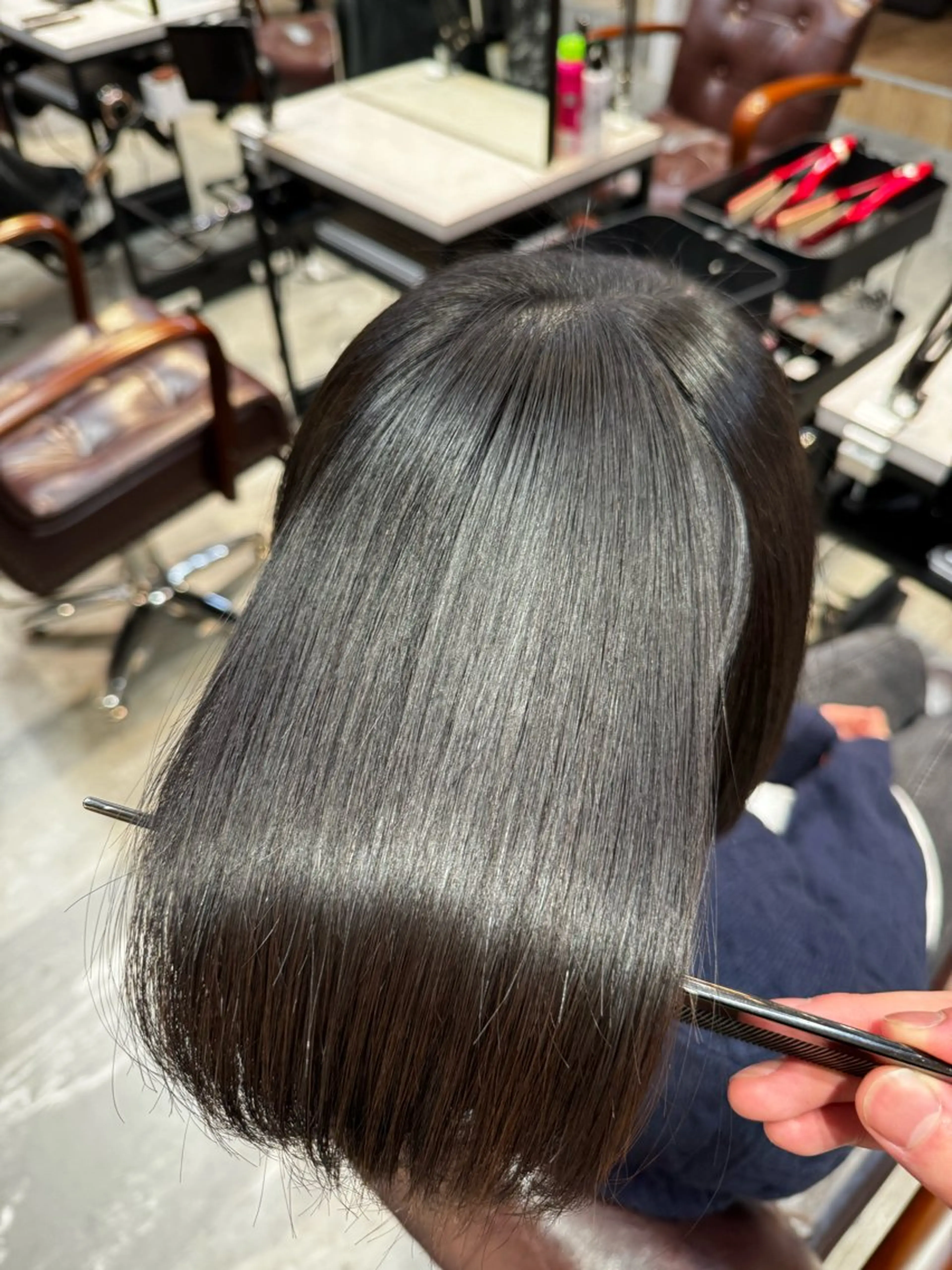 ミディアム カット 縮毛矯正 トリートメント ハイレイヤー×ツヤ髪 /TAICHI🩶のヘアスタイル