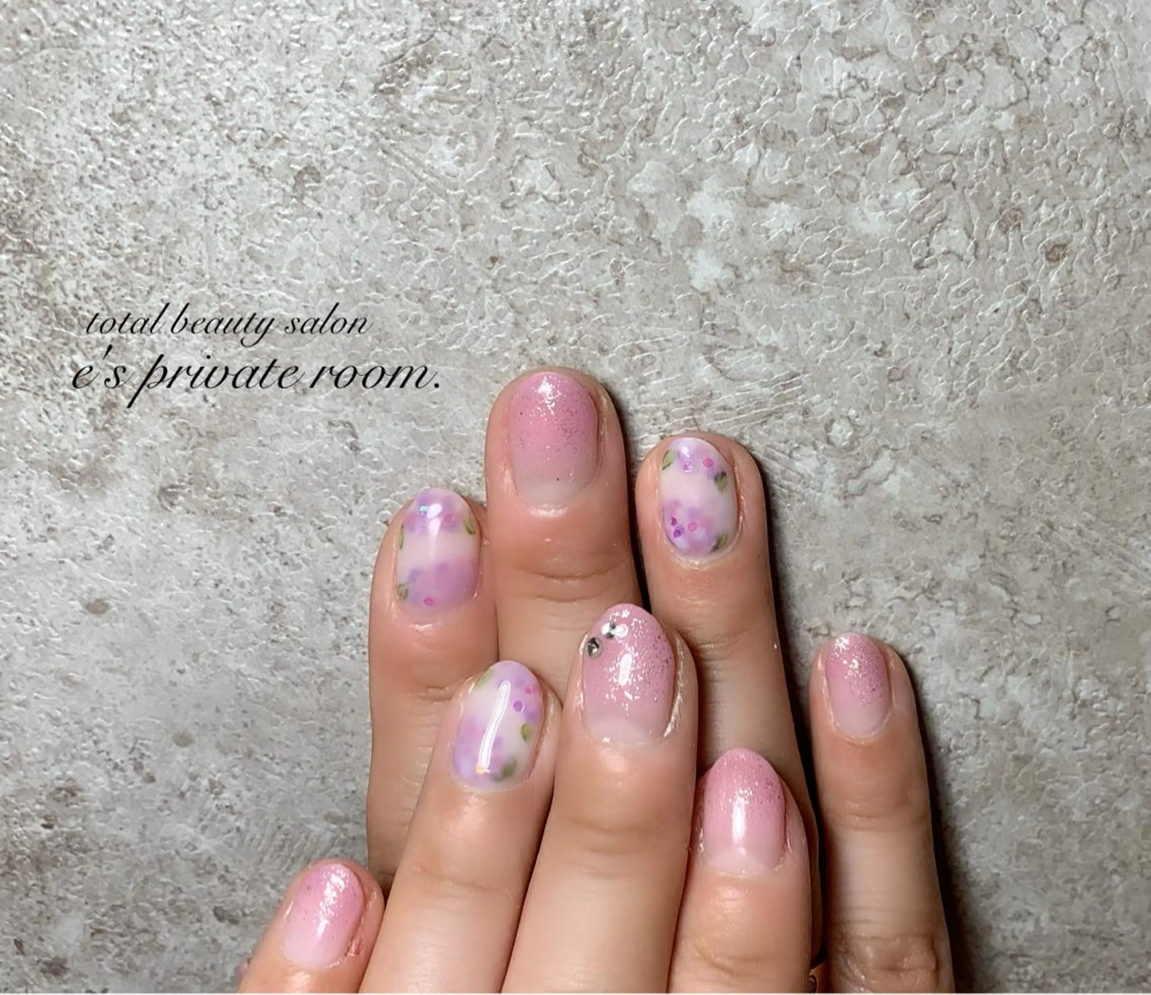 ネイル LAVISH nail salonのネイルデザイン