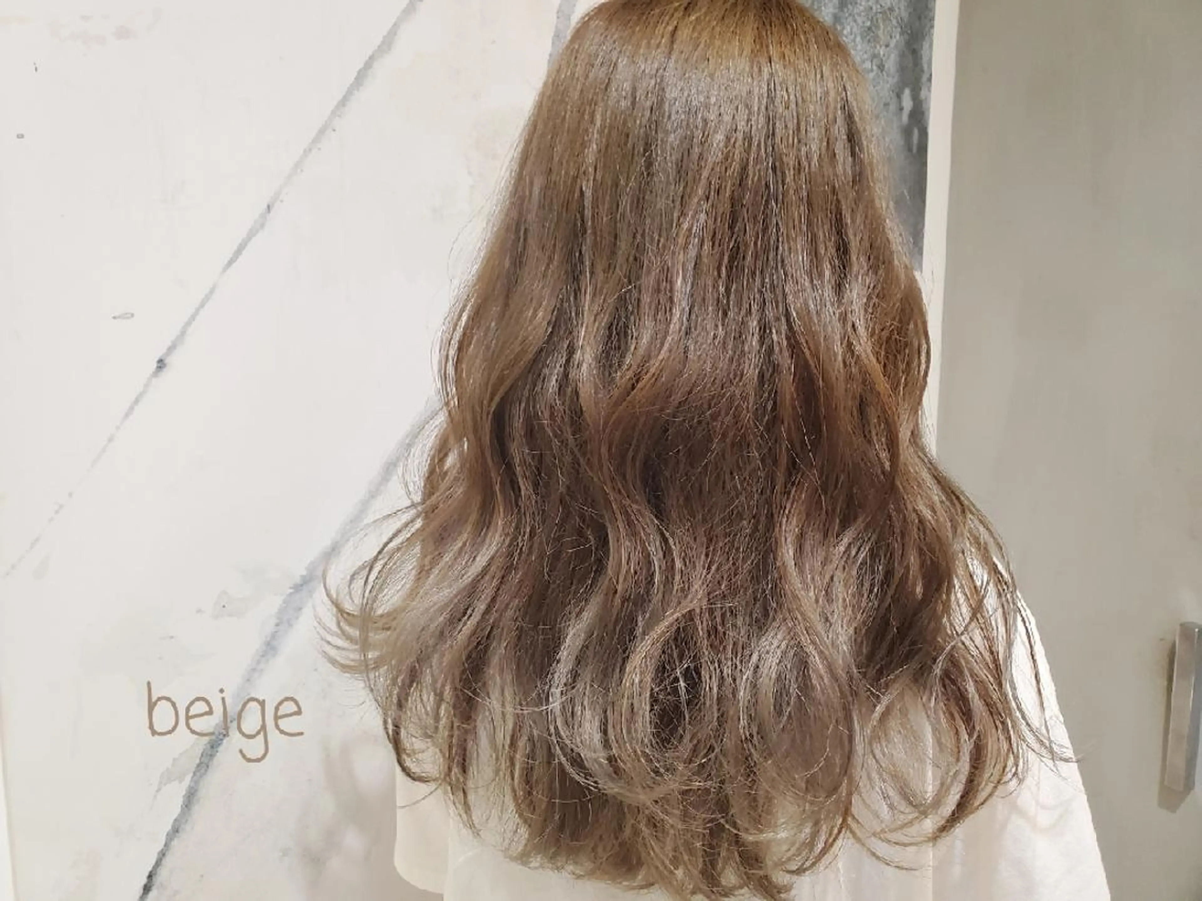 ロング カラー ベージュカラー ブリーチ ケアブリーチ オリーブ透明感カラー 表参道/MIKUのヘアスタイル