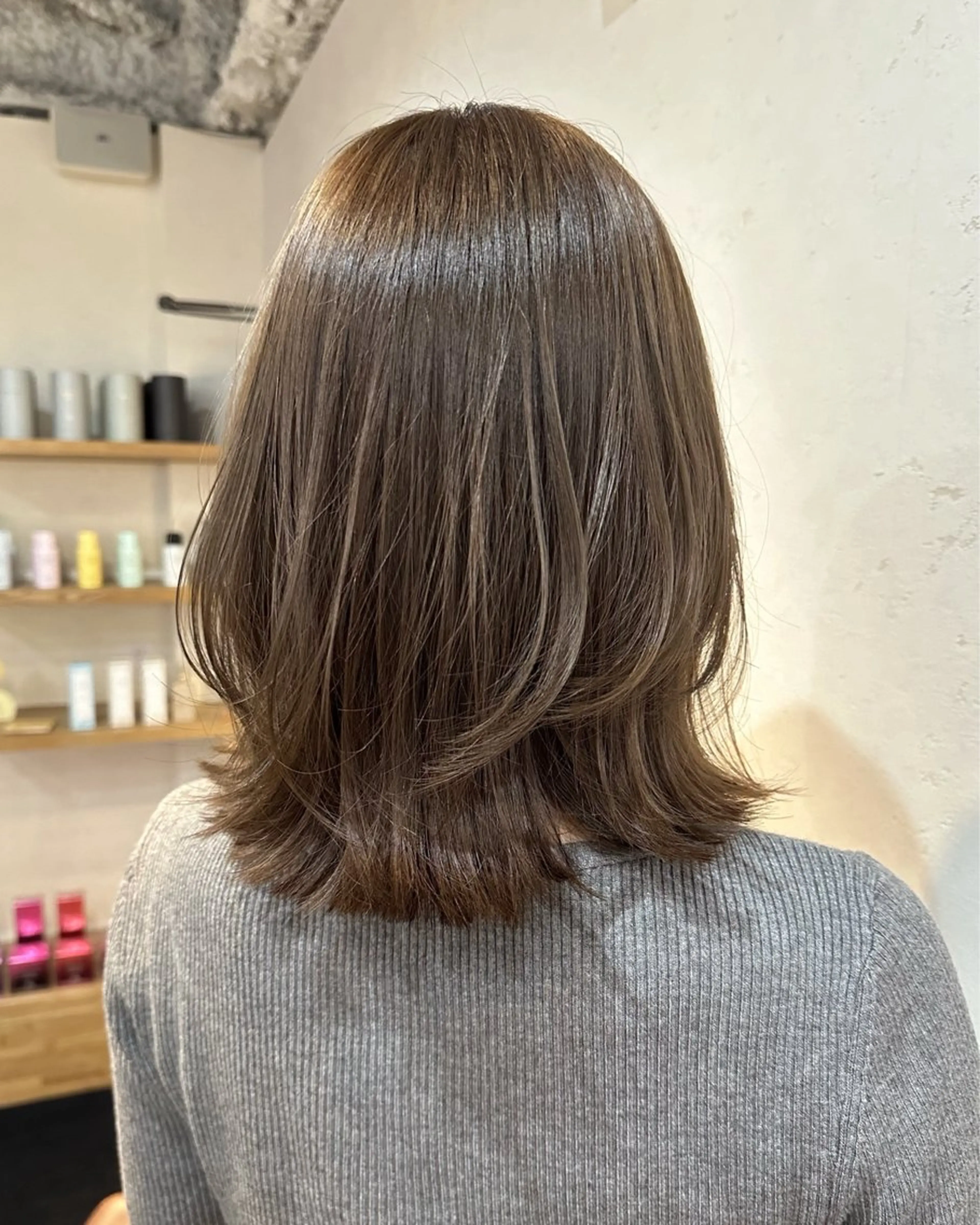 ミディアム カラー カット ヘアカラー トリートメント TRENCH　相澤 果歩のヘアスタイル