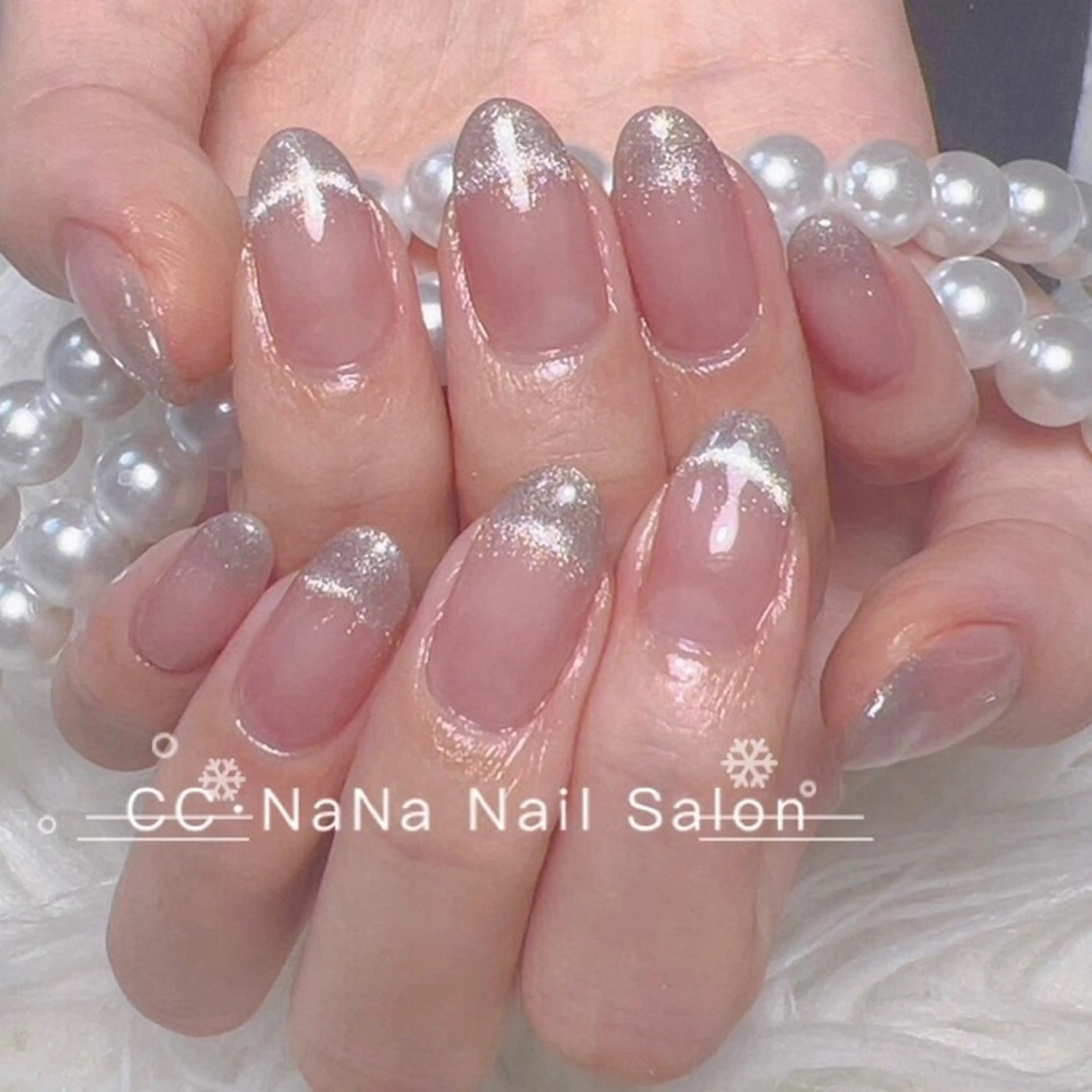 ネイル チークネイル フラッシュネイル ハート キラキラネイル 韓国ネイル ハンドネイル CC  NaNa ワンホンネイル🌙Nのネイルデザイン