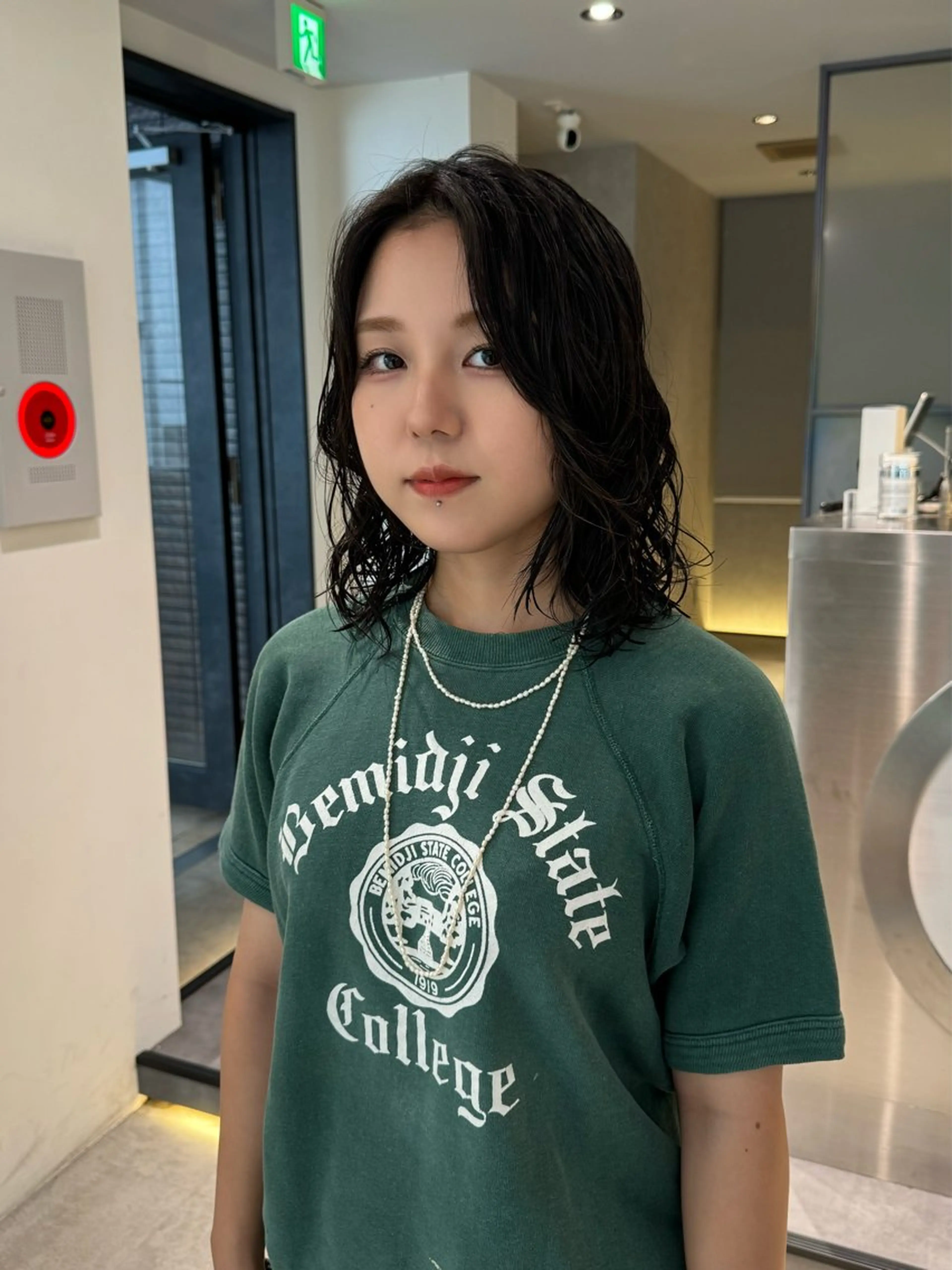 ミディアム パーマ ミディアムパーマ カット パーマ Qin shaire salon 原宿所属・🌿パーマ/ボブ/ レイヤー/Mikiのヘアスタイル