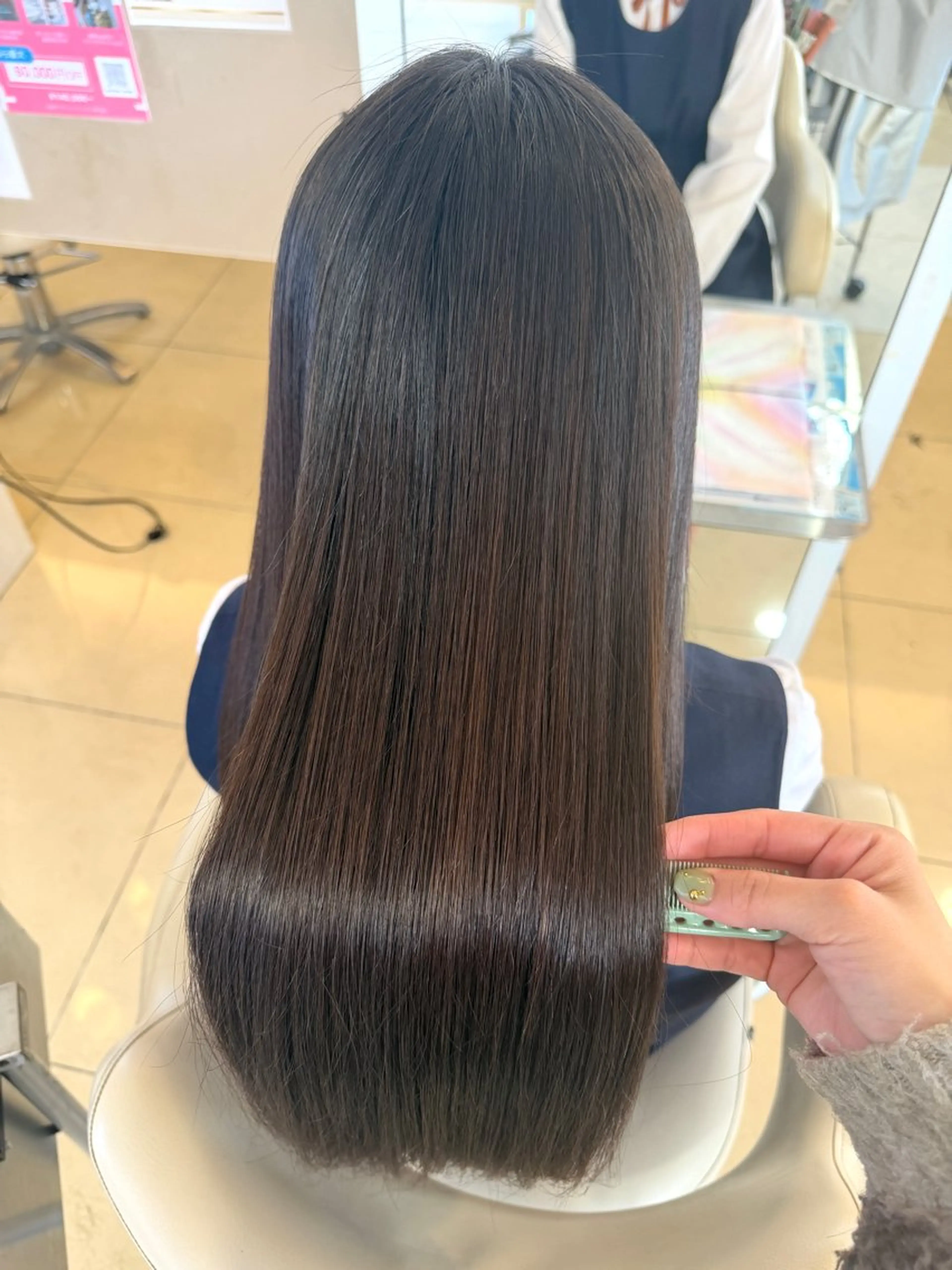 ロング 縮毛矯正 トリートメント 🎀艶カラー🎀 大林未侑のヘアスタイル