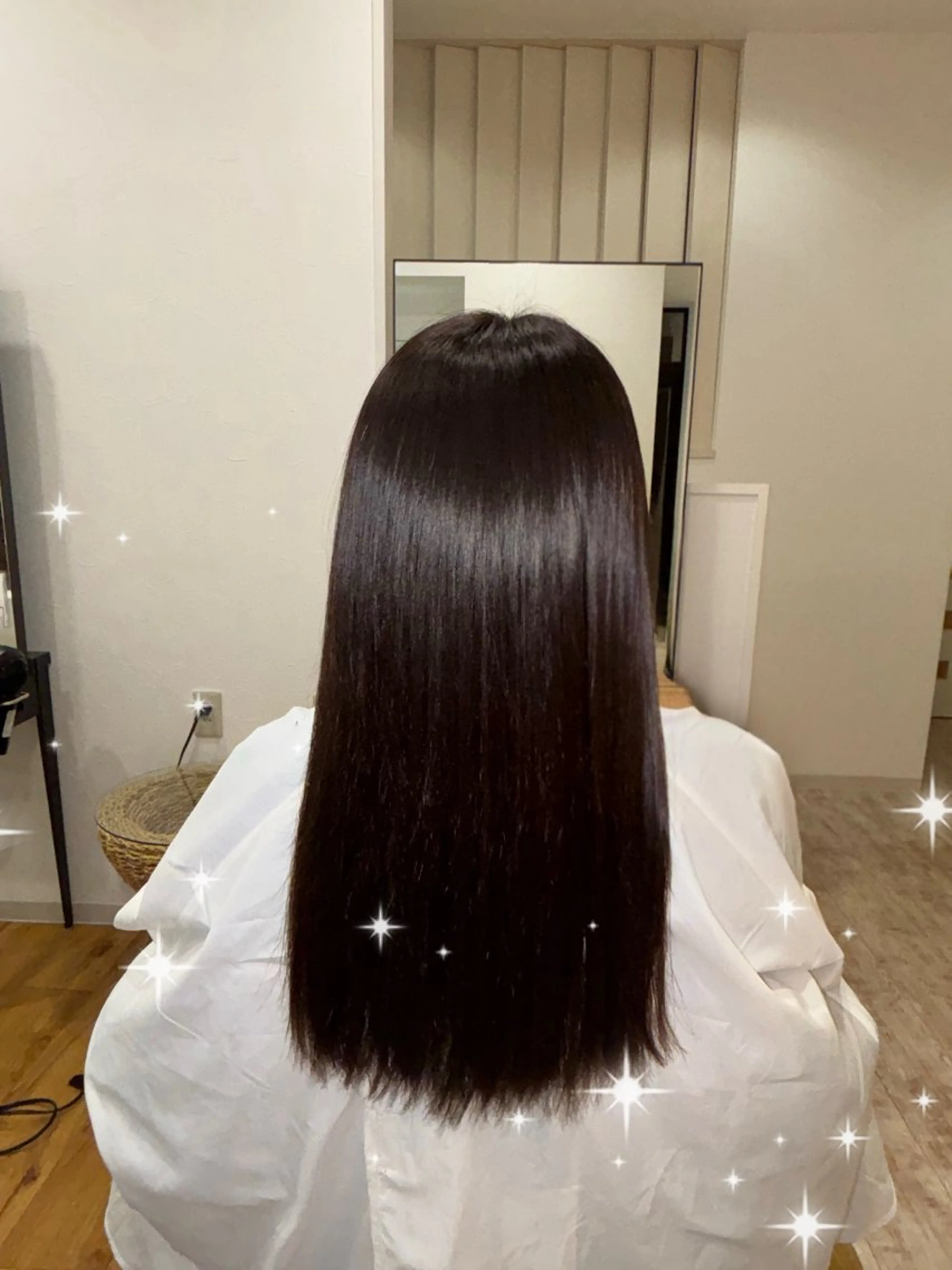 セミロング 縮毛矯正 島崎 夏希のヘアスタイル