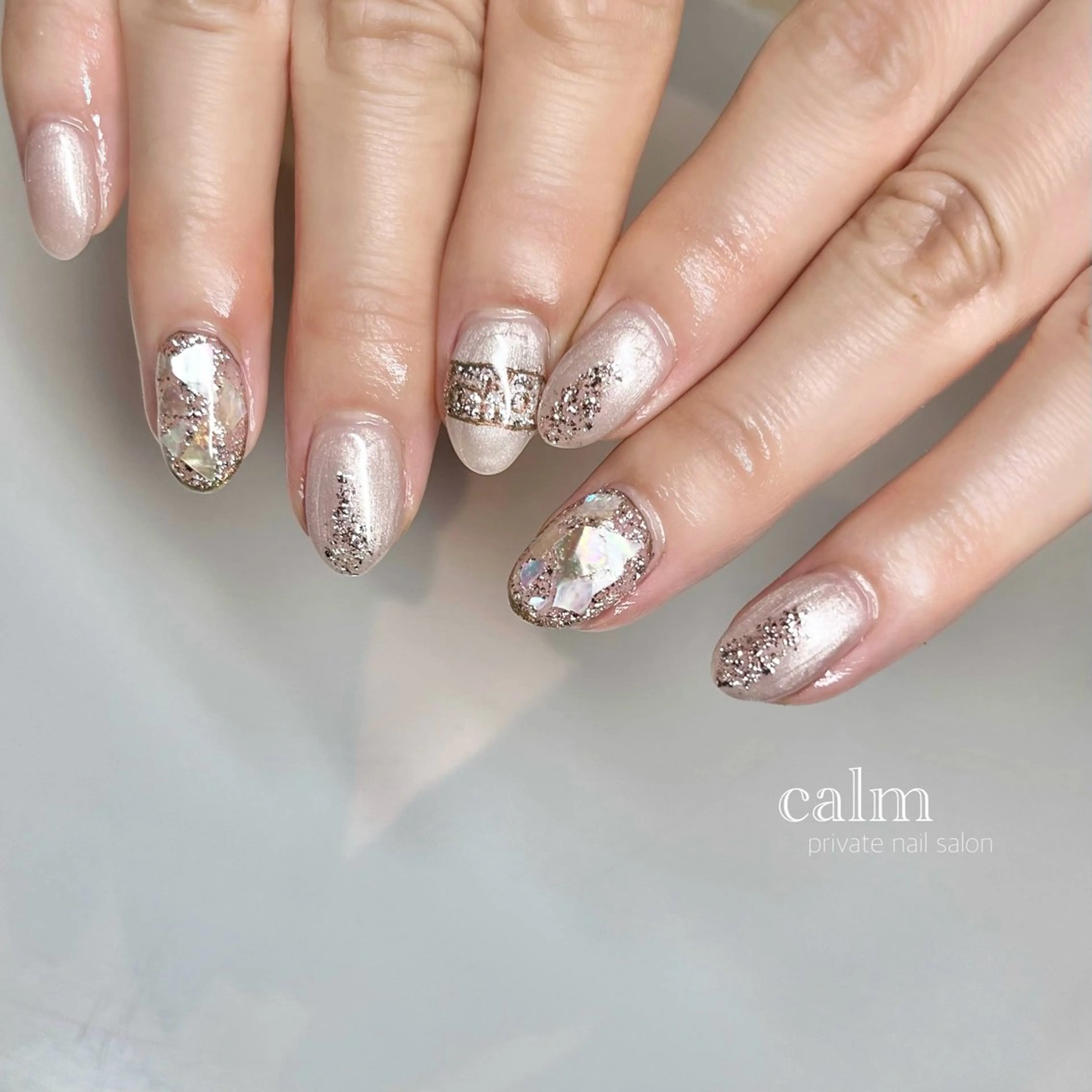 ネイル ハンドネイル calm 〔ｶｰﾑ〕のネイルデザイン