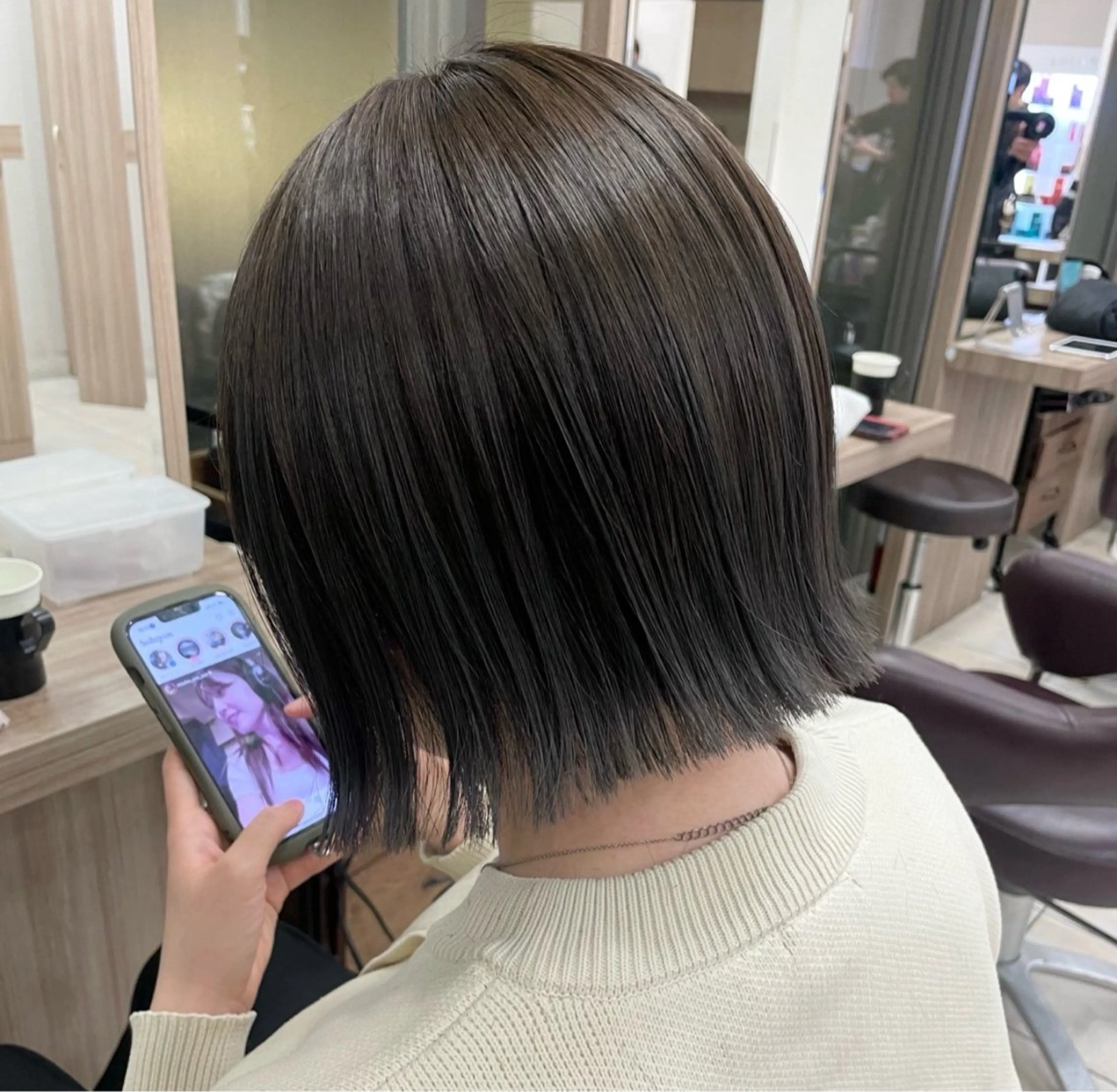 ミディアム ボブ 外ハネヘア レイヤー✖️韓国 🇰🇷/藤藪孝太のヘアスタイル