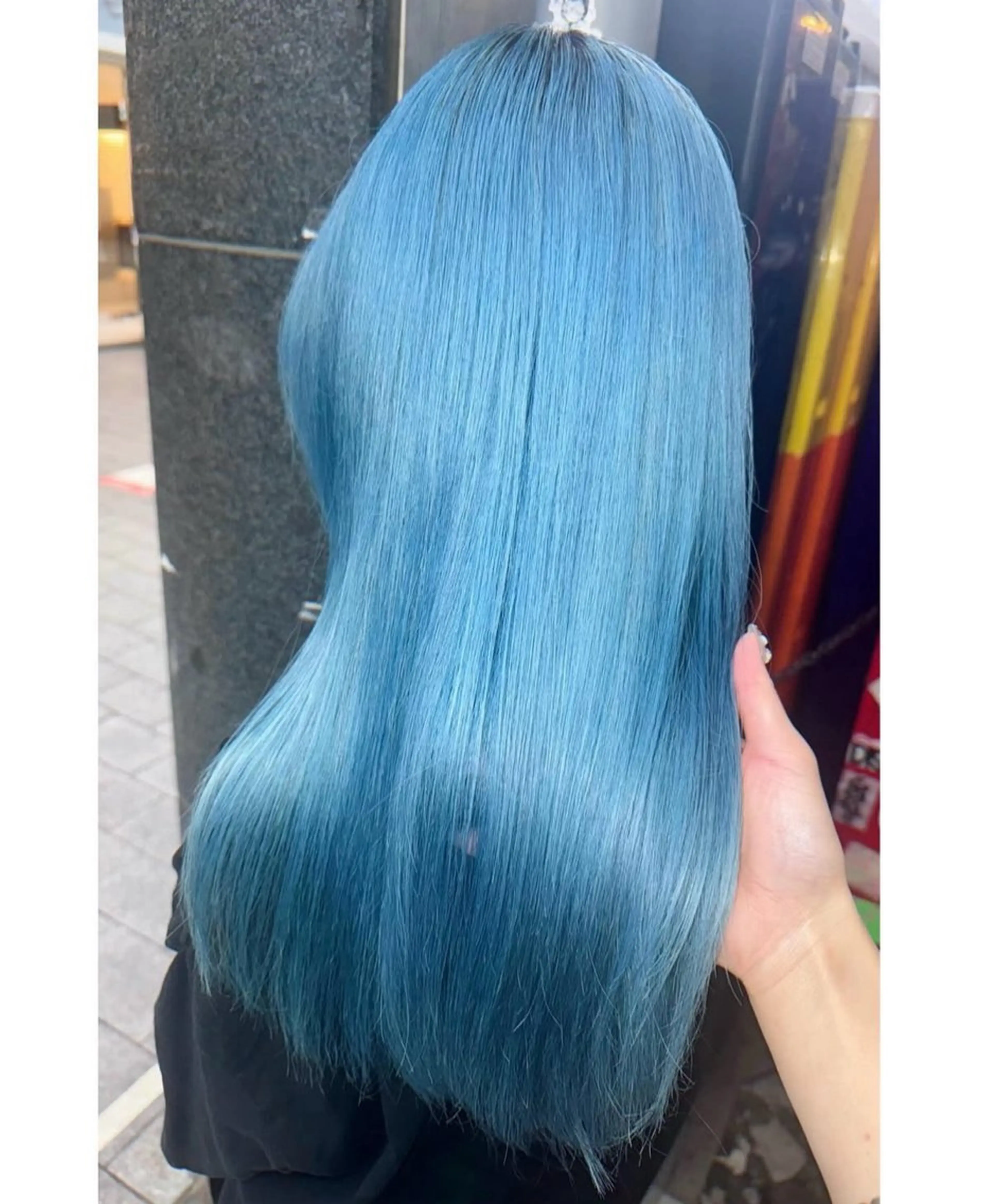 ミディアム カラー ブルーカラー ヘアカラー GARU-ガル-所属・TSUNO🦖 派手髪/オタク美容師のヘアスタイル