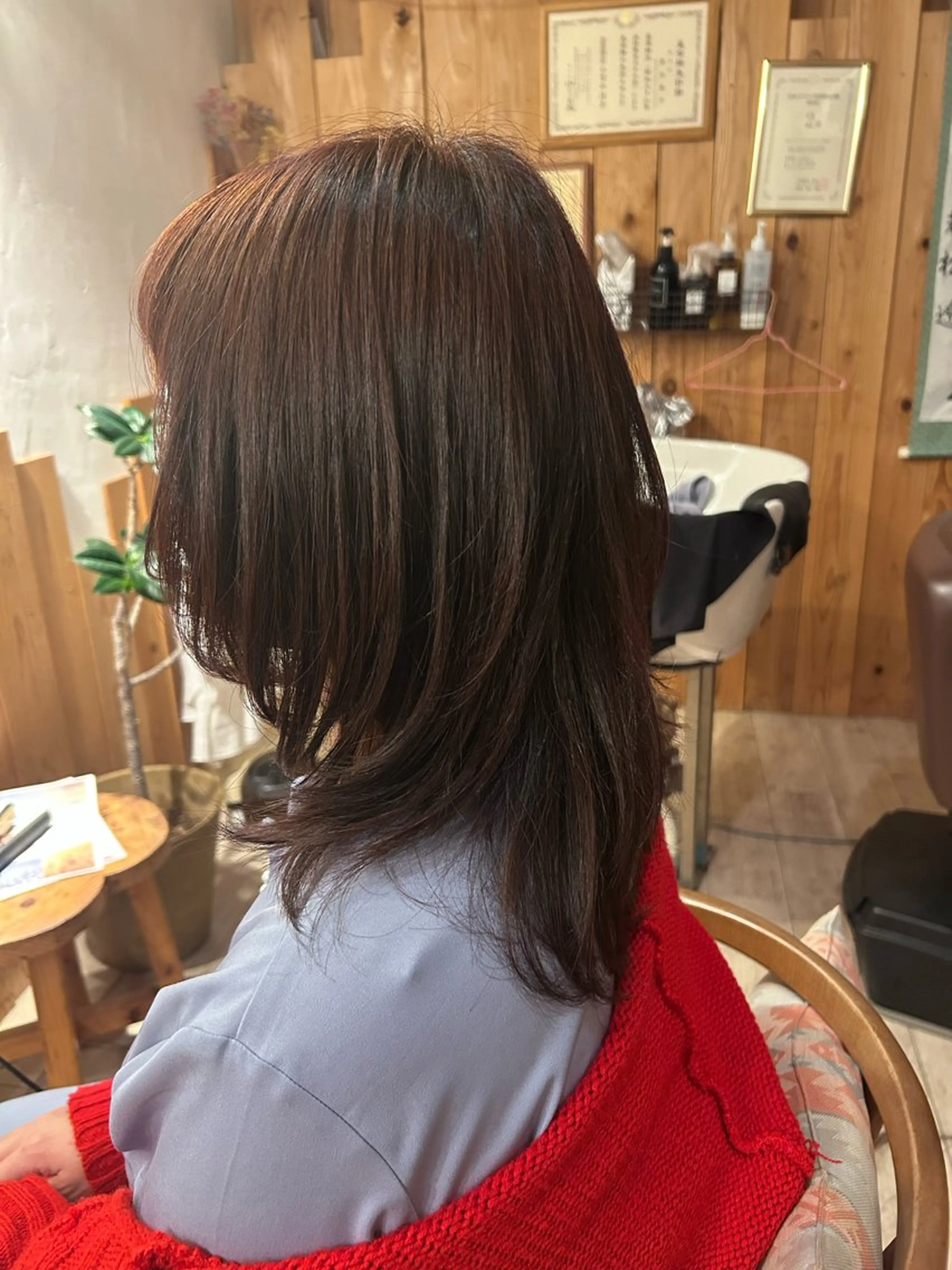 ミディアム カラー 若松 絵美のヘアスタイル