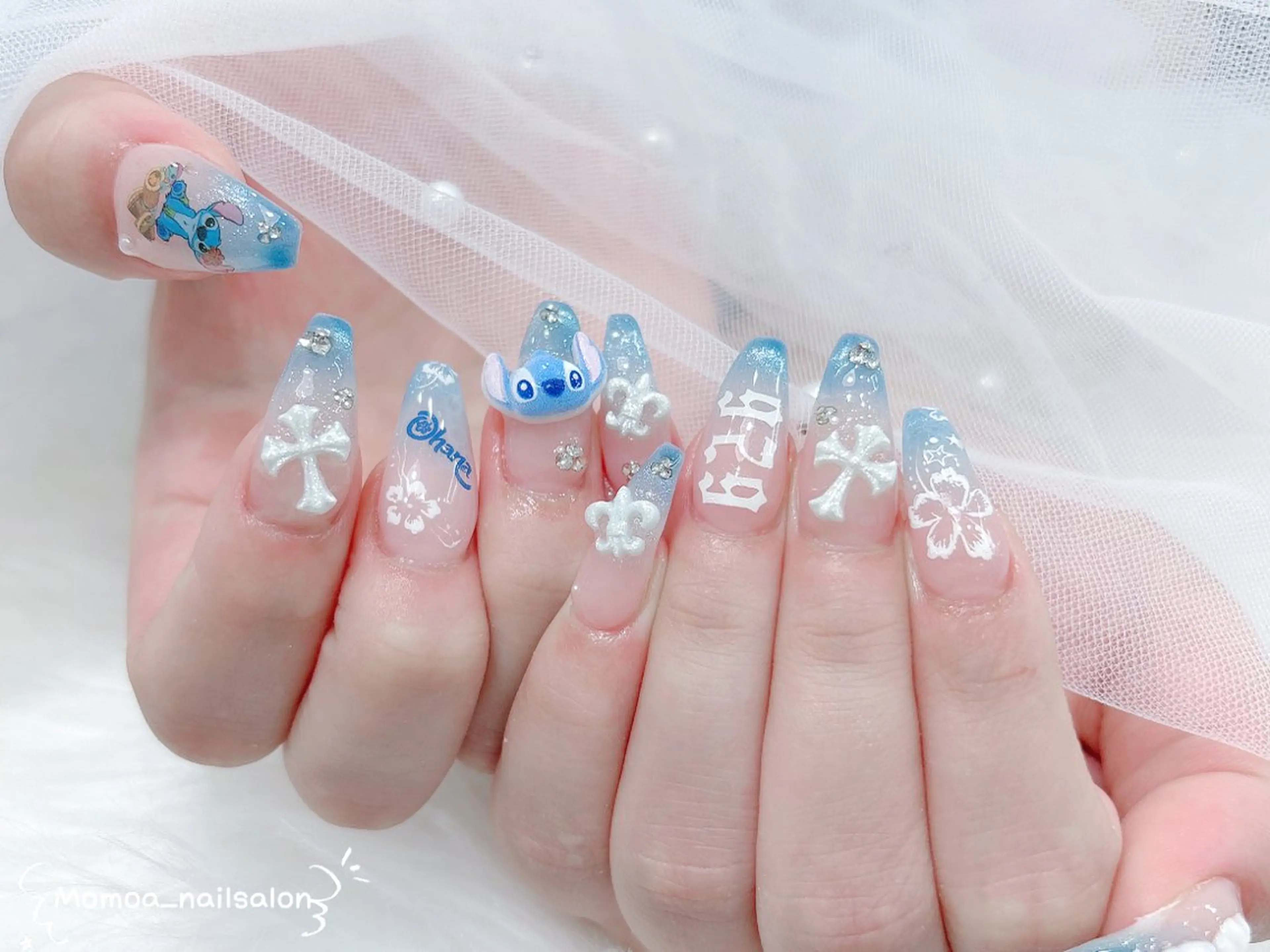 ネイル キラキラネイル スカルプネイル ハンドネイル MoMoA Nail ネイル長さ出し専門店のネイルデザイン