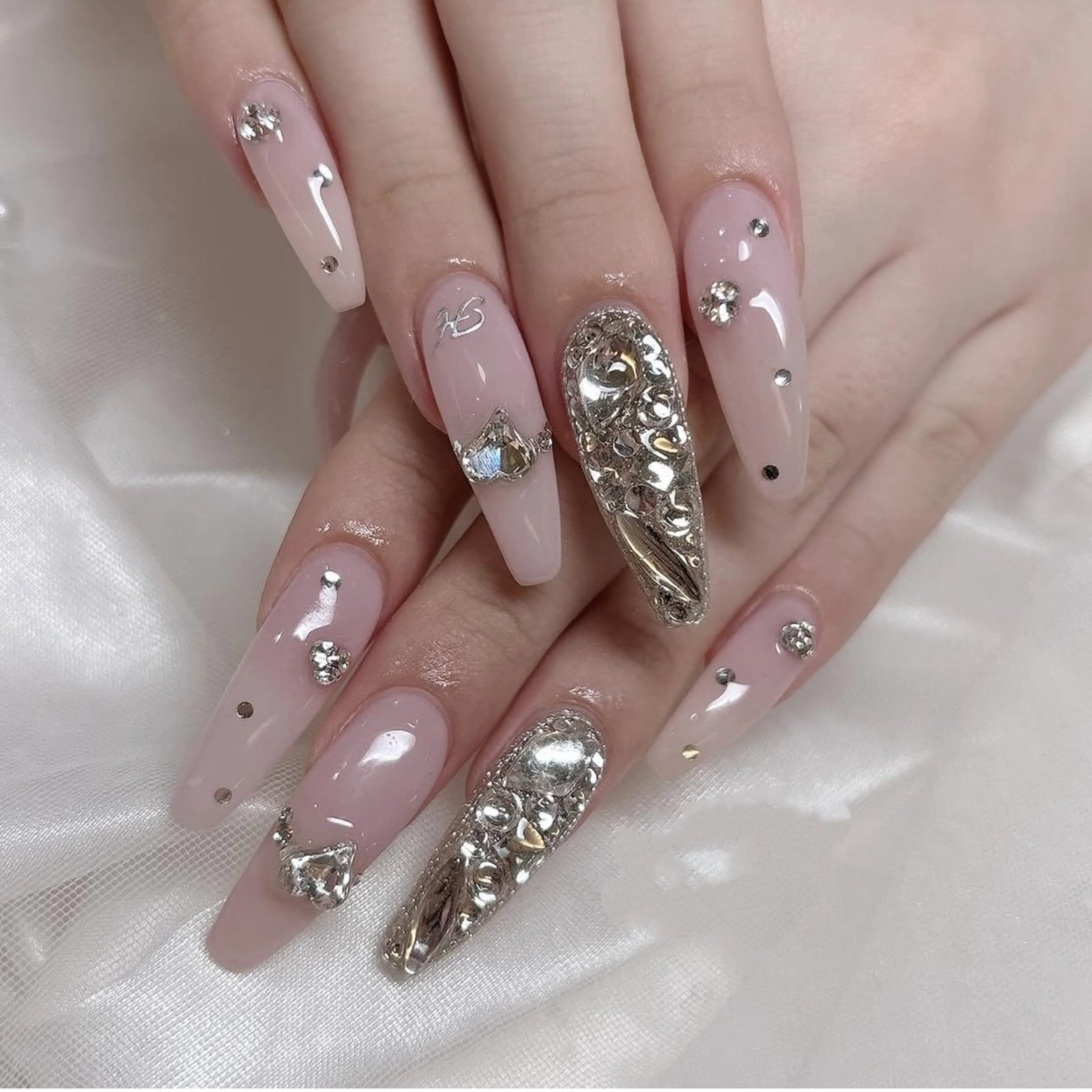 カラー プン Sora Nailのネイルデザイン