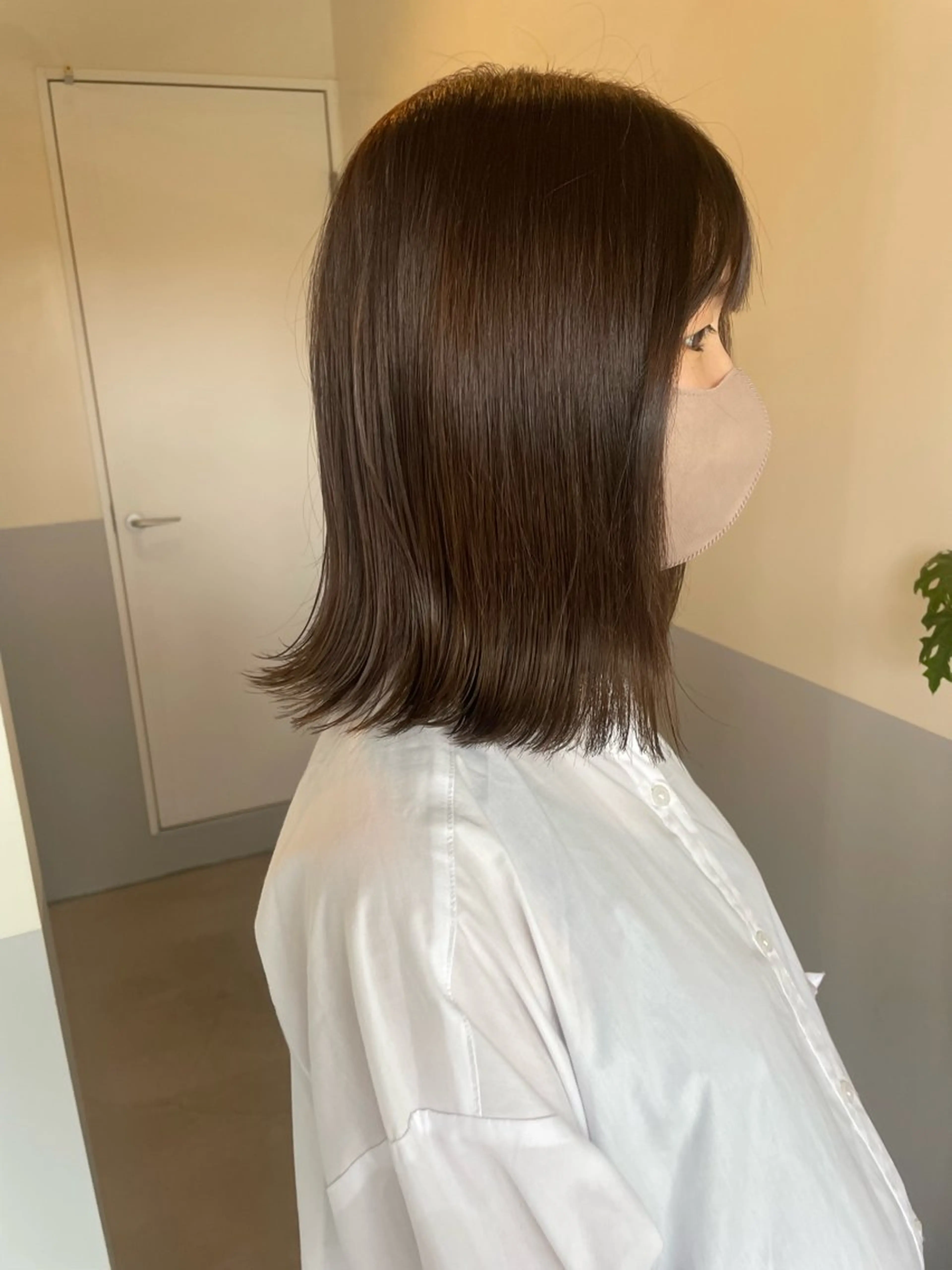 ミディアム 小久保 里紗のヘアスタイル