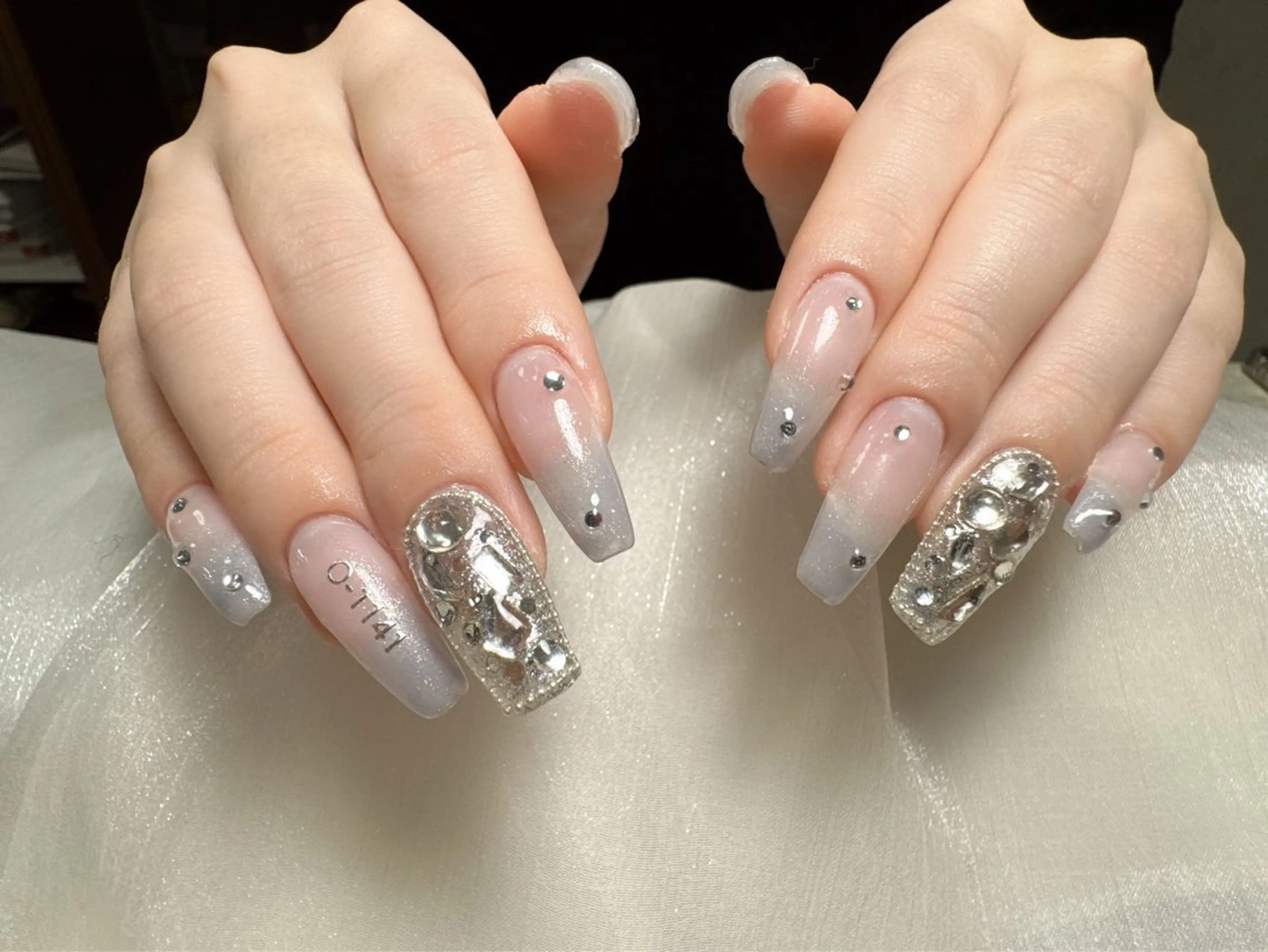 ネイル FanFan 長さ出し専門のネイルデザイン