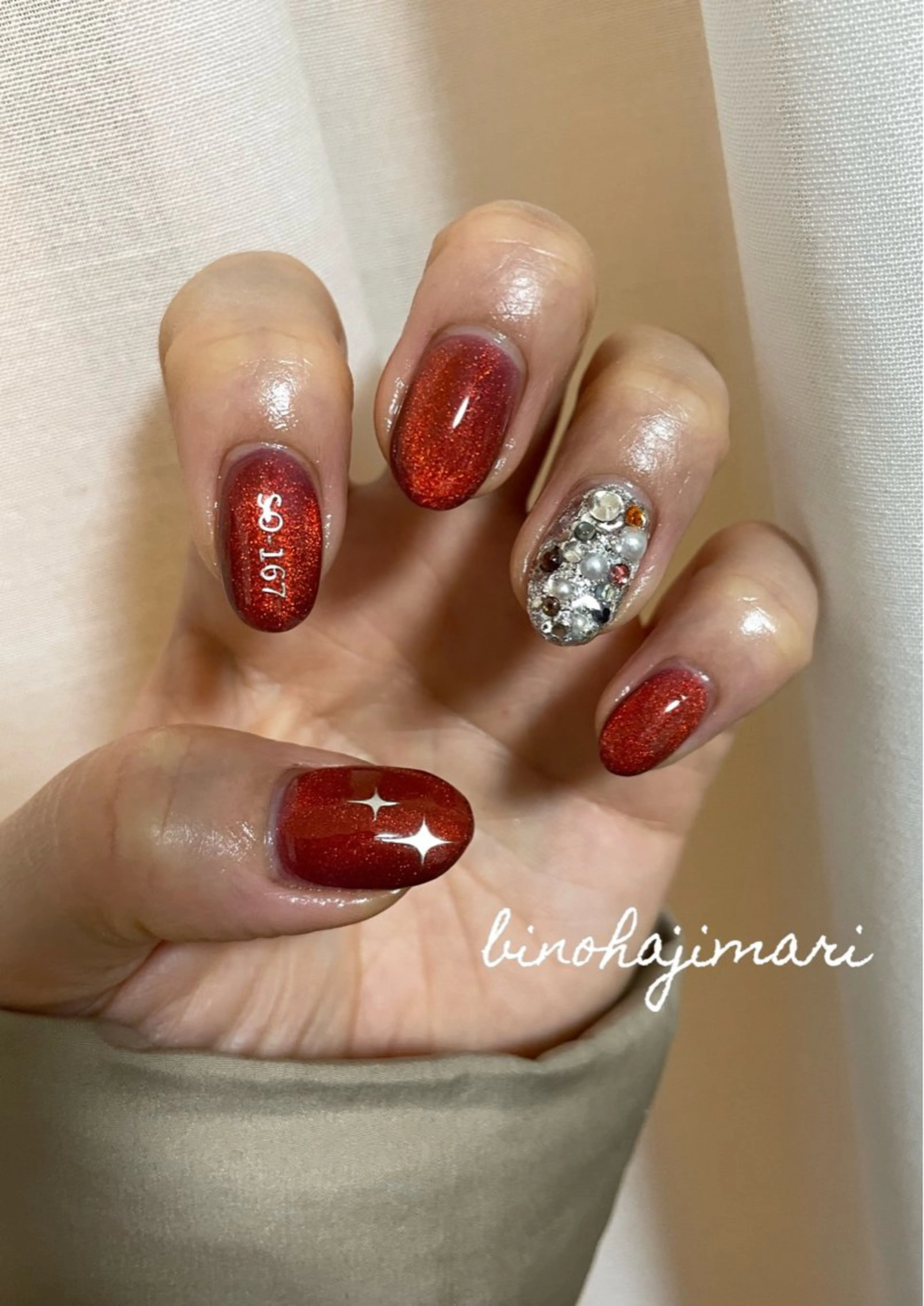 ネイル アートネイル フラッシュネイル ラメ(グリッター) マグネットネイル シルバー ♡Bivi♡自爪に 優しいネイルサロンのネイルデザイン