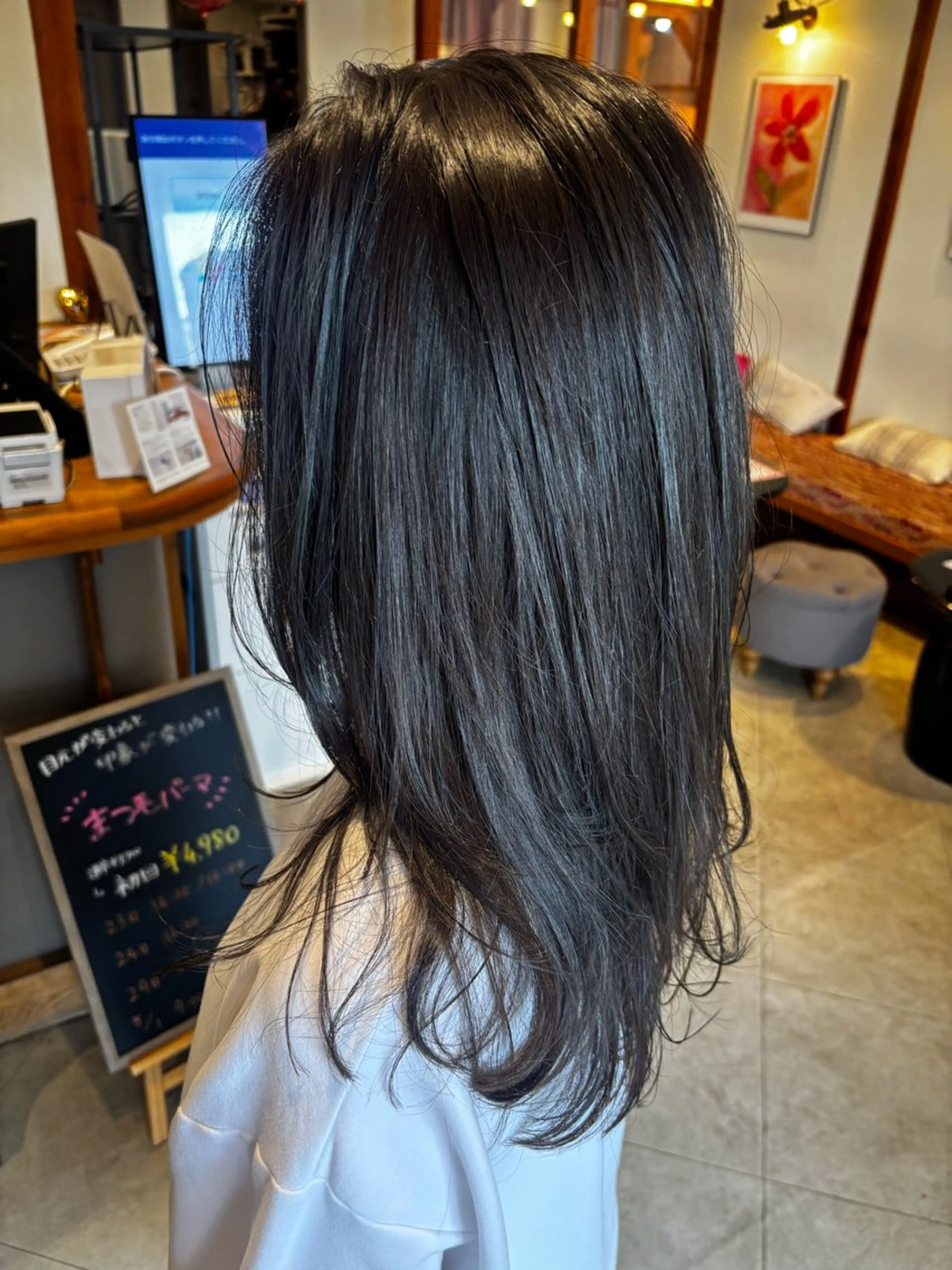 【紫外線から髪を守る🫧】カット+高濃度水素カラー+卵殻膜TRの写真