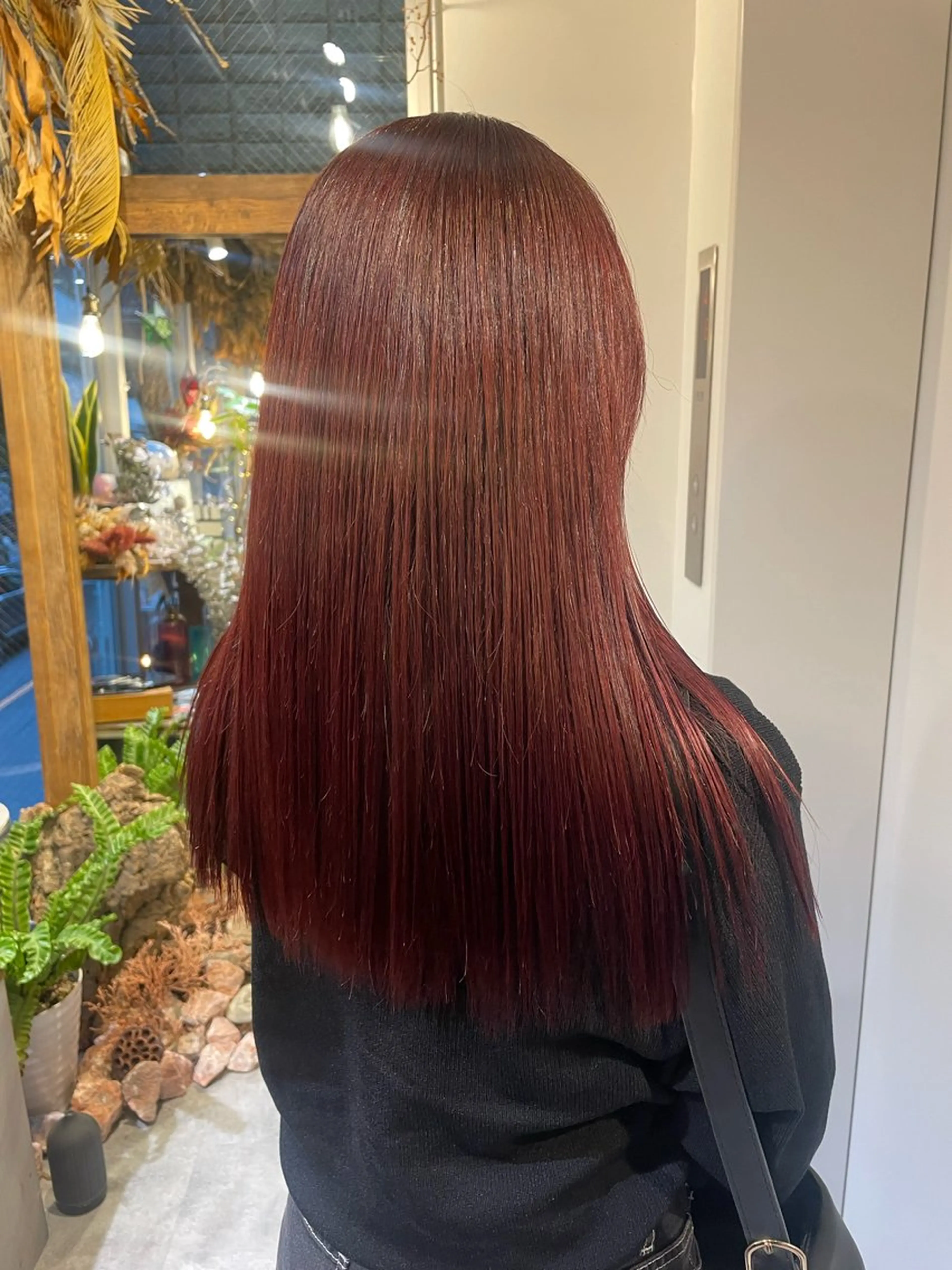 これからの時期におすすめ☂️カット＋縮毛矯正＋トリートメントプラン📍¥10000🌼の写真