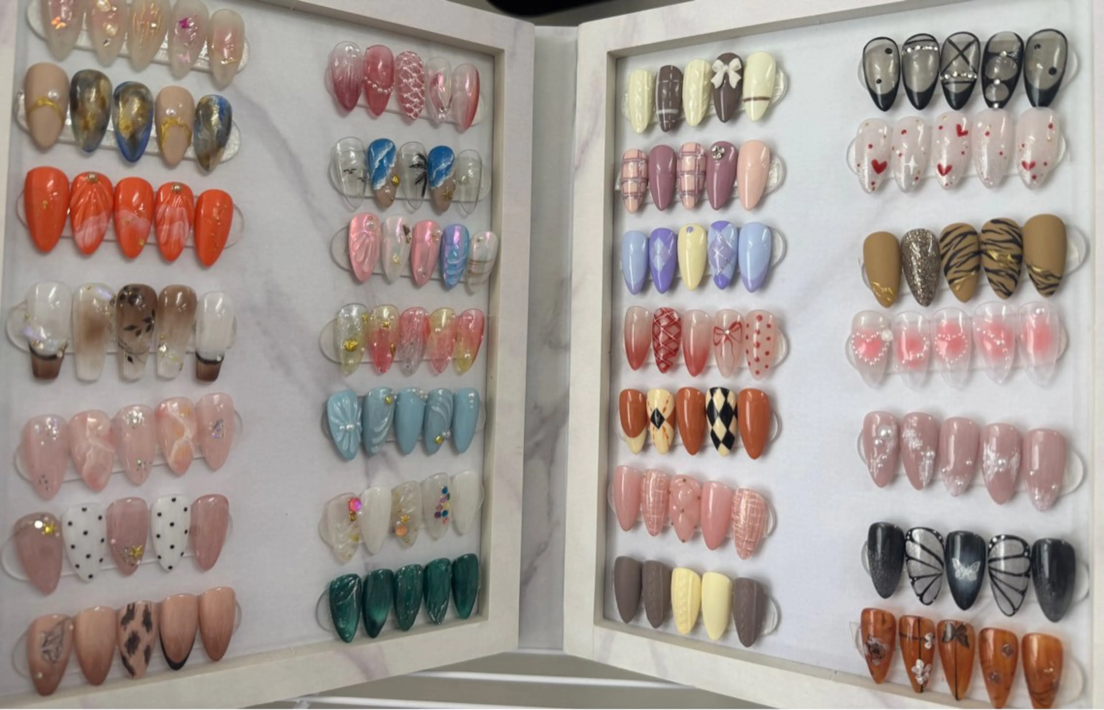 ネイル N ail Elegant所属・Nail mihoのネイルデザイン