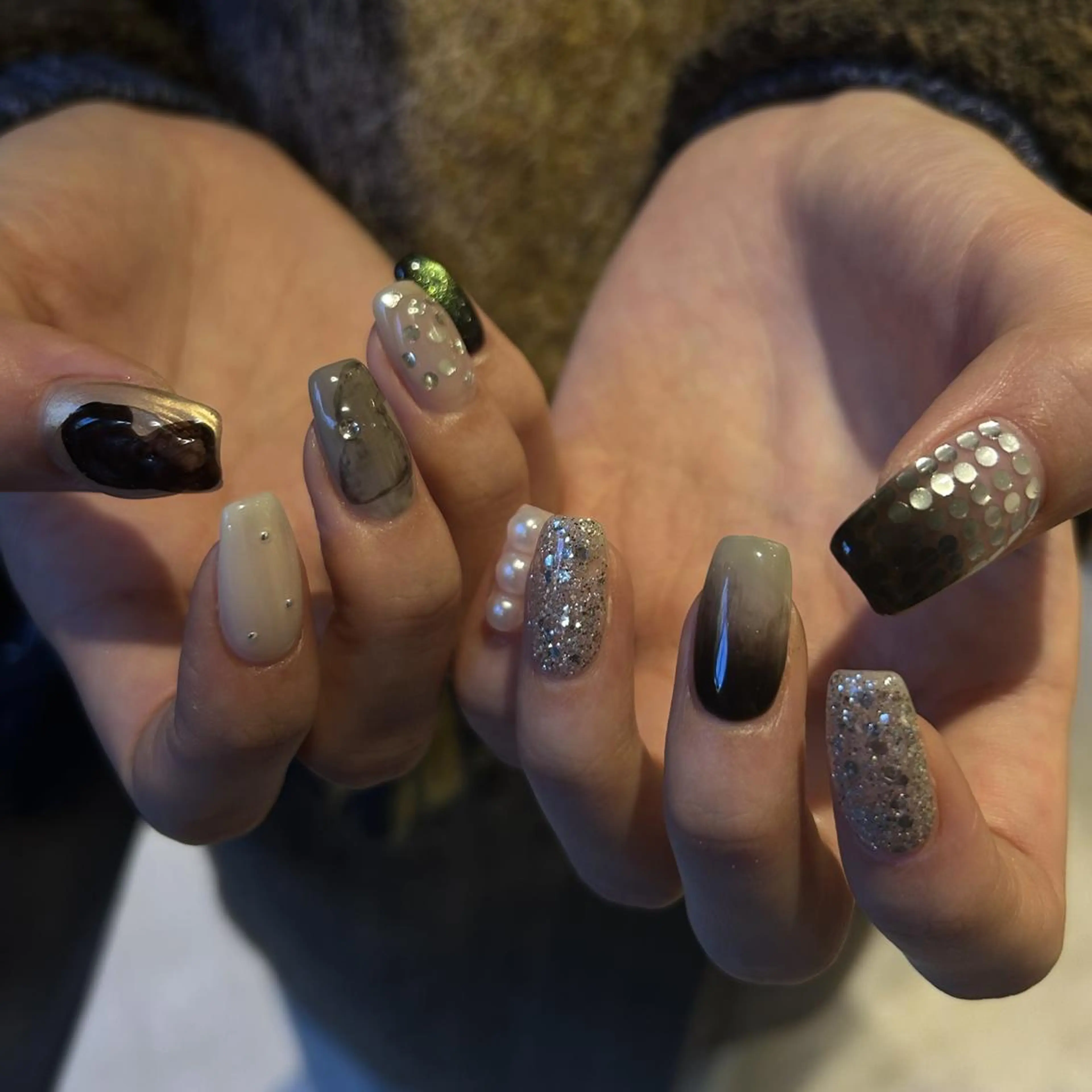 ネイル オーロラネイル ジェルネイル 氷ネイル・うるうるネイル 韓国ネイル ミラーネイル ハンドネイル nails TOKYOのネイルデザイン