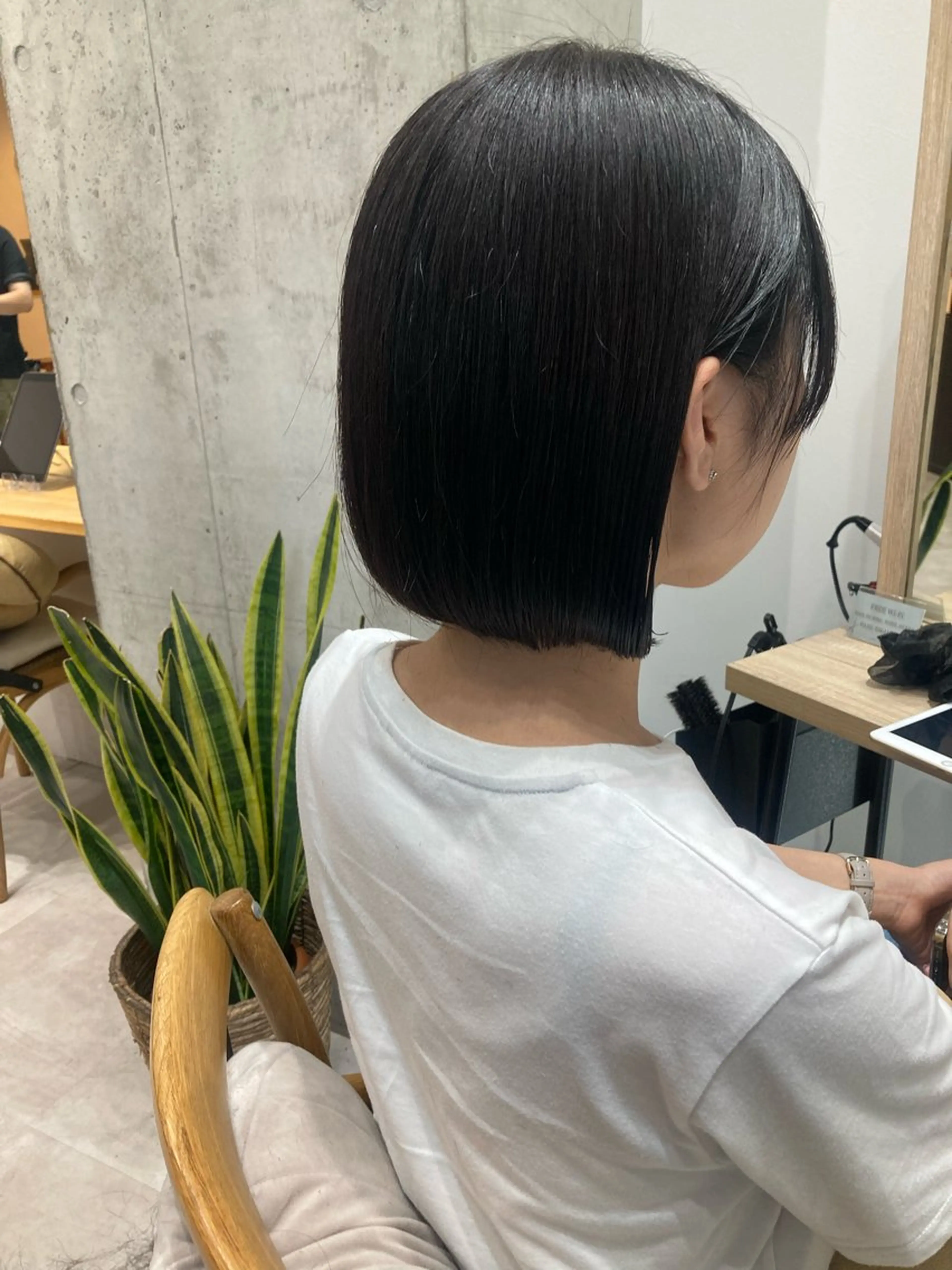 ショート ✨色持ちの良い艶 カラー✨蟹江真世のヘアスタイル