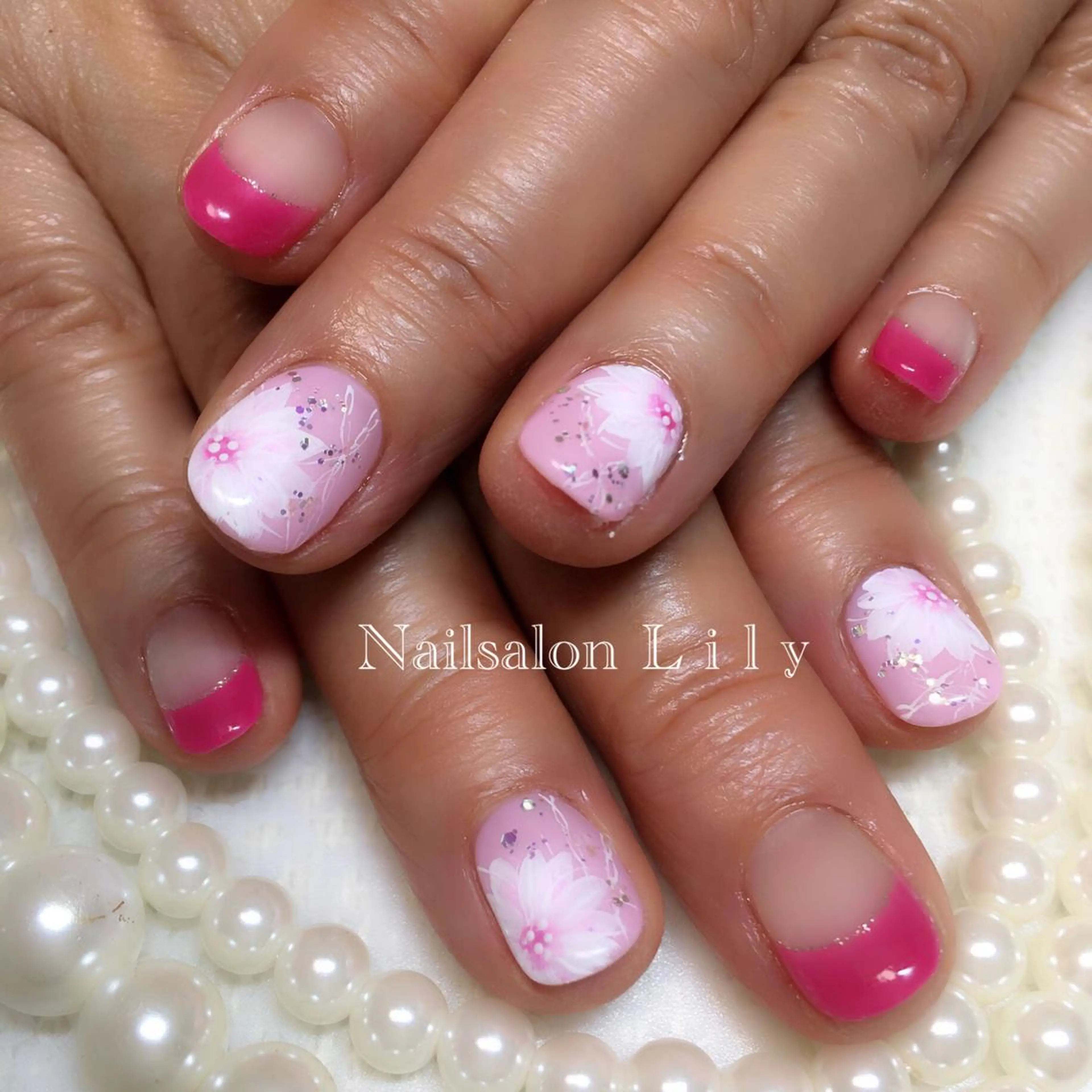 ネイル フラワーネイル フレンチネイル ピンク Lily*nail 🌻Mii🌻のネイルデザイン