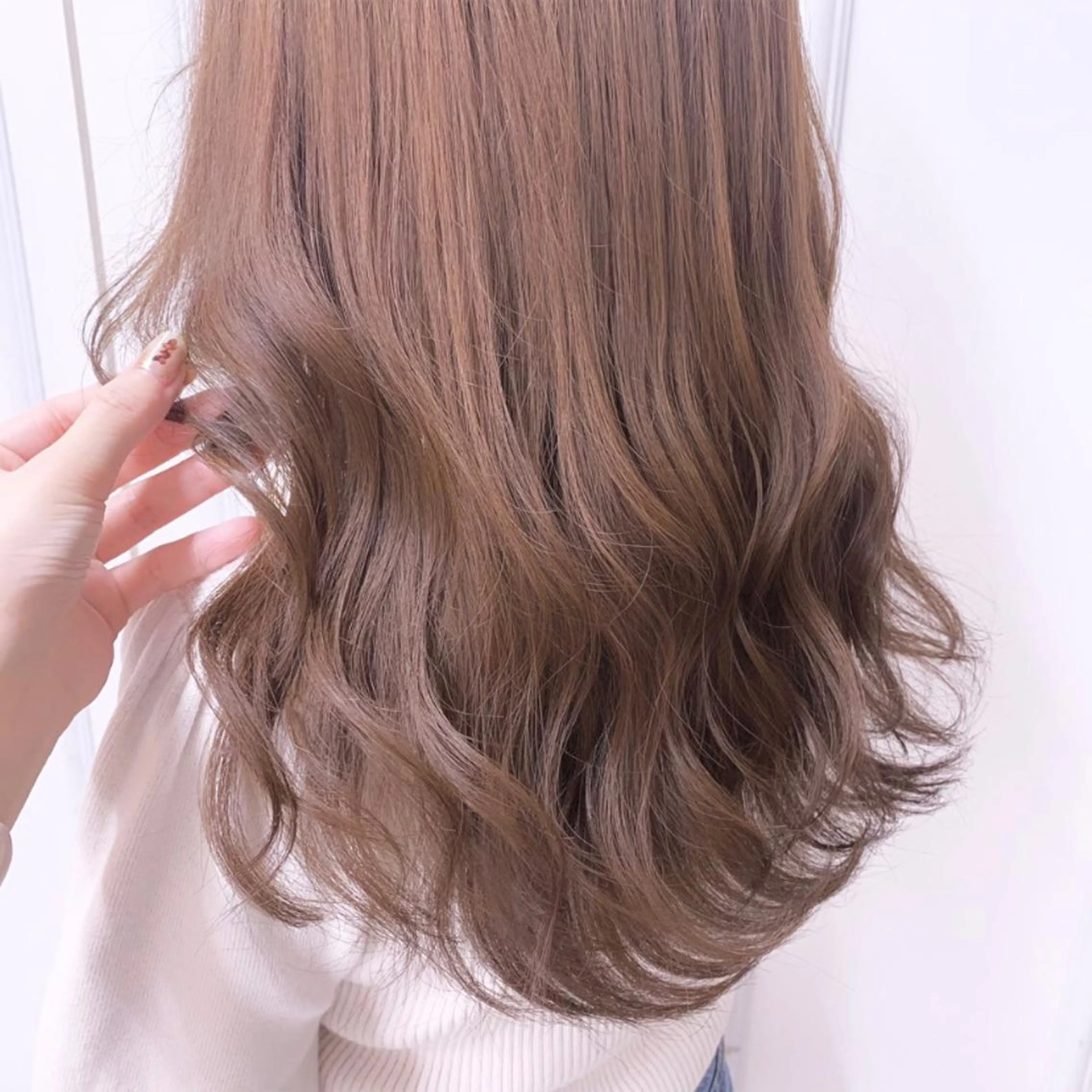 セミロング カラー 🩰透明感カラー♡ UTA🩰のヘアスタイル