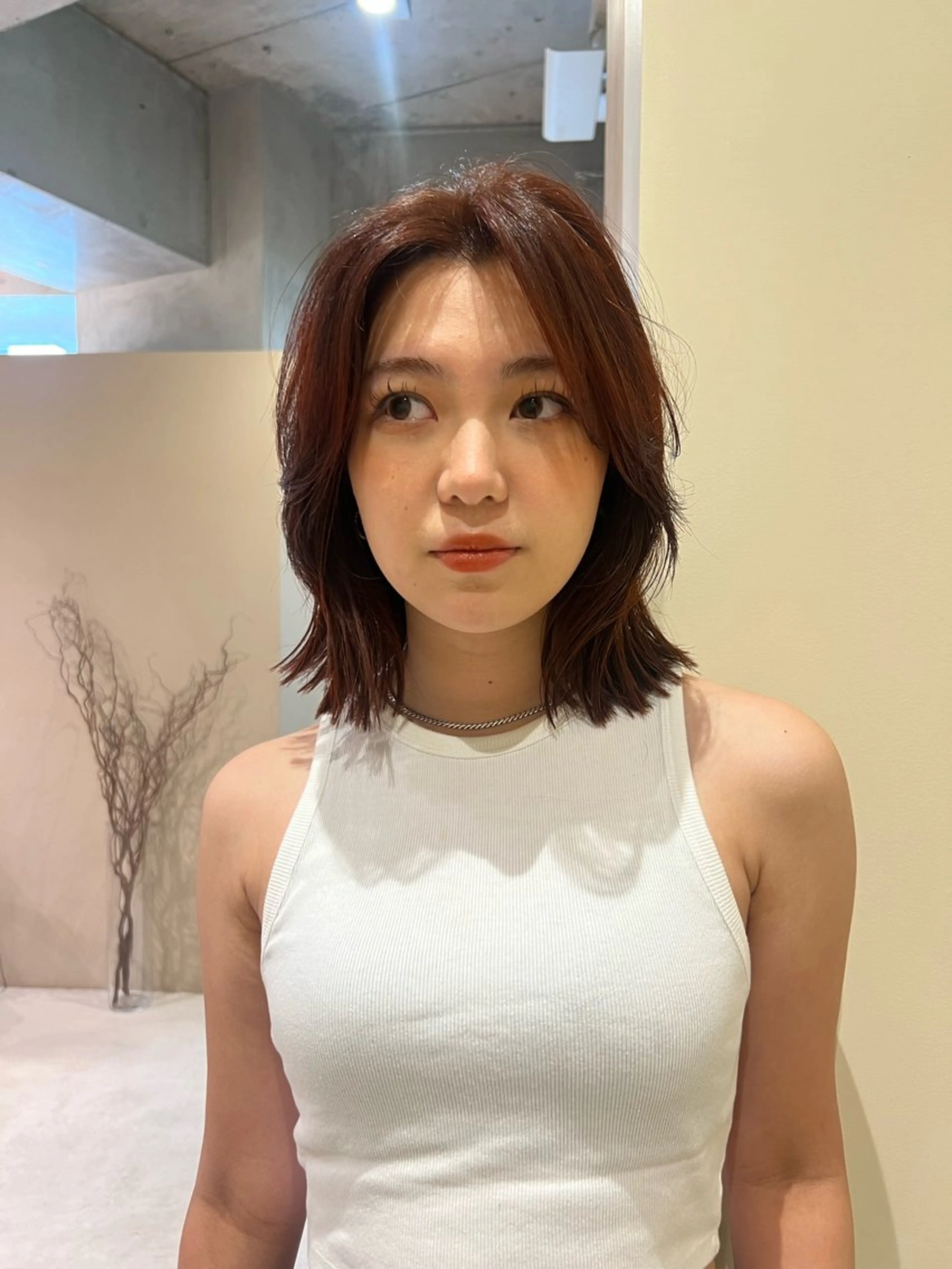ミディアム オレンジブラウン カット ヘアカラー レイヤーカット NERO加藤木麻彩のヘアスタイル