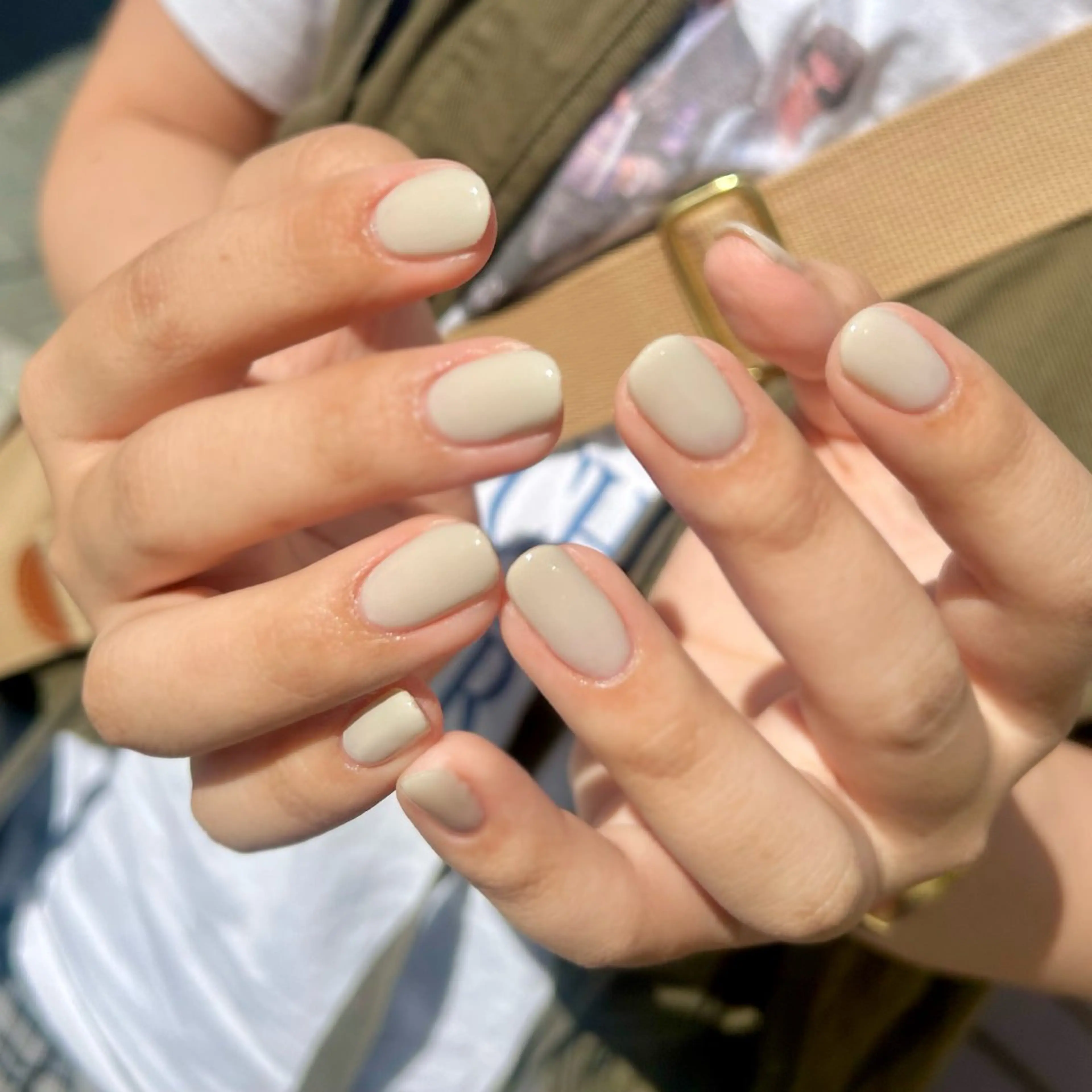 ネイル ワンカラーネイル シンプルネイル ハンドネイル midori | Nanairoのネイルデザイン