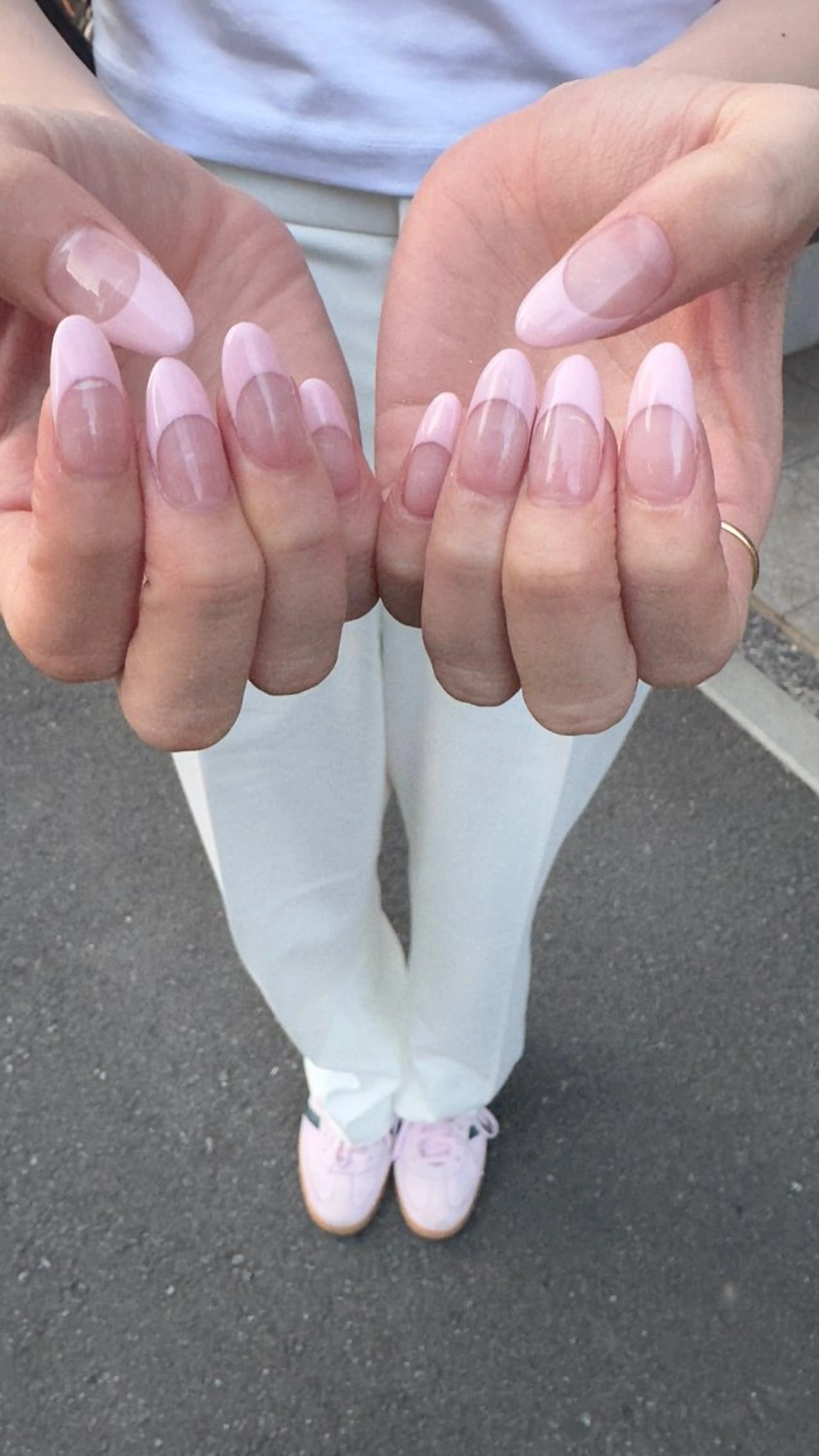 ネイル フラッシュネイル フレンチネイル ハート ホログラムネイル 韓国ネイル ハンドネイル MH_ Nailのネイルデザイン