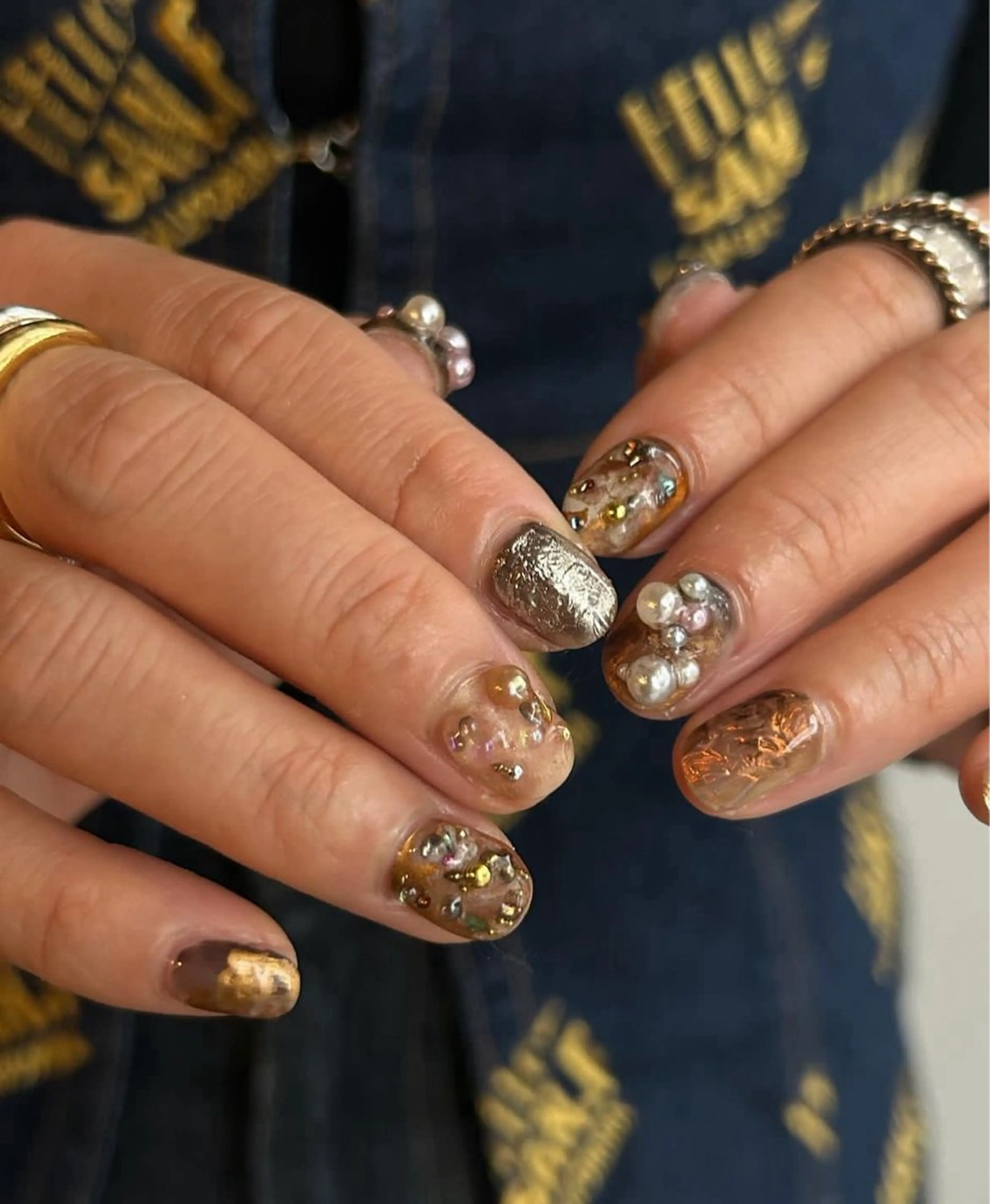 メンズ ネイル フットネイル ジェルネイル ゴールド メンズネイル ニュアンスネイル añil所属・anil miyuのネイルデザイン