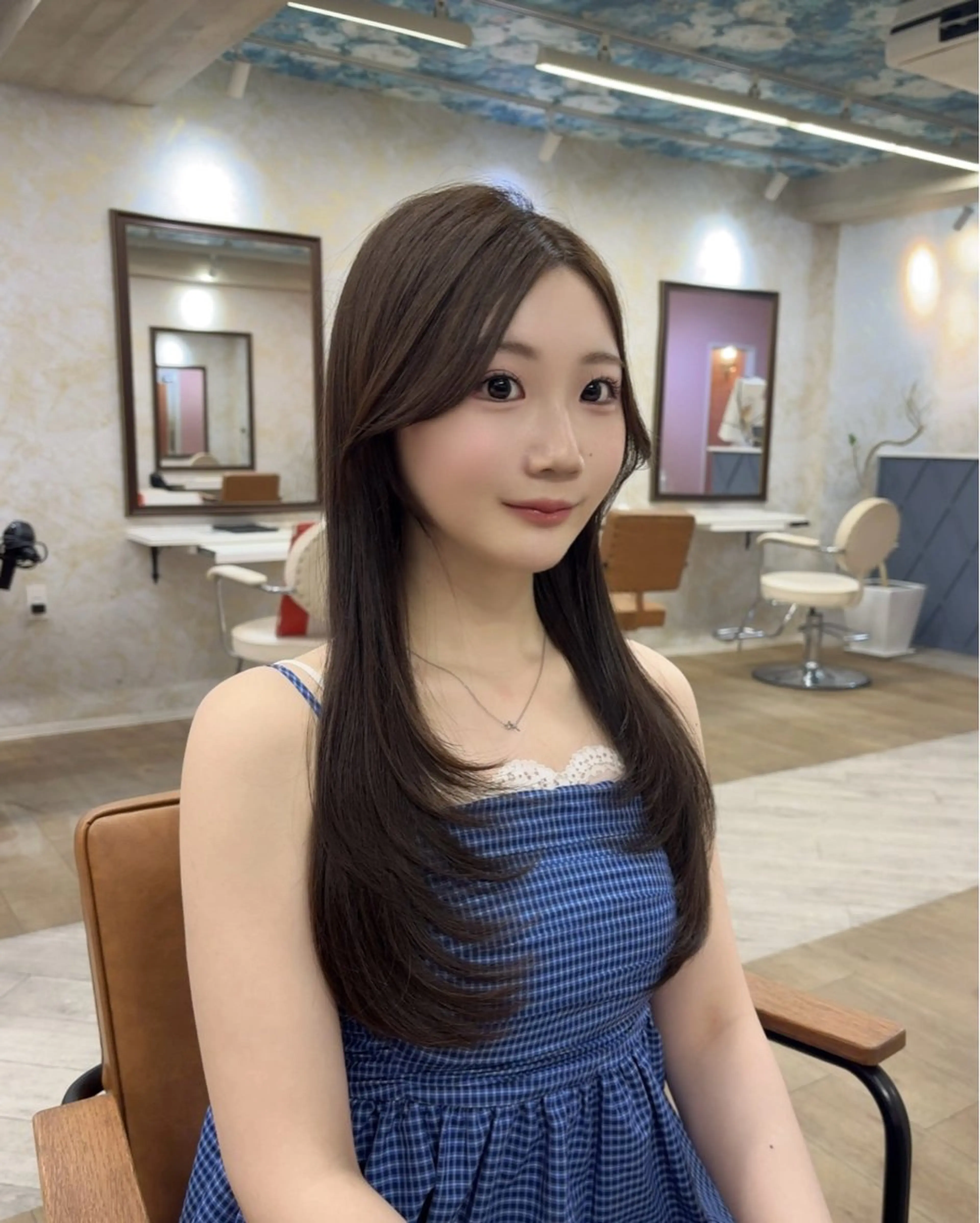 ロング カラー ベージュカラー 透明感カラー オリーブベージュ 顔周りカット レイヤーカット カット ヘアカラー chihiro 🎀のヘアスタイル