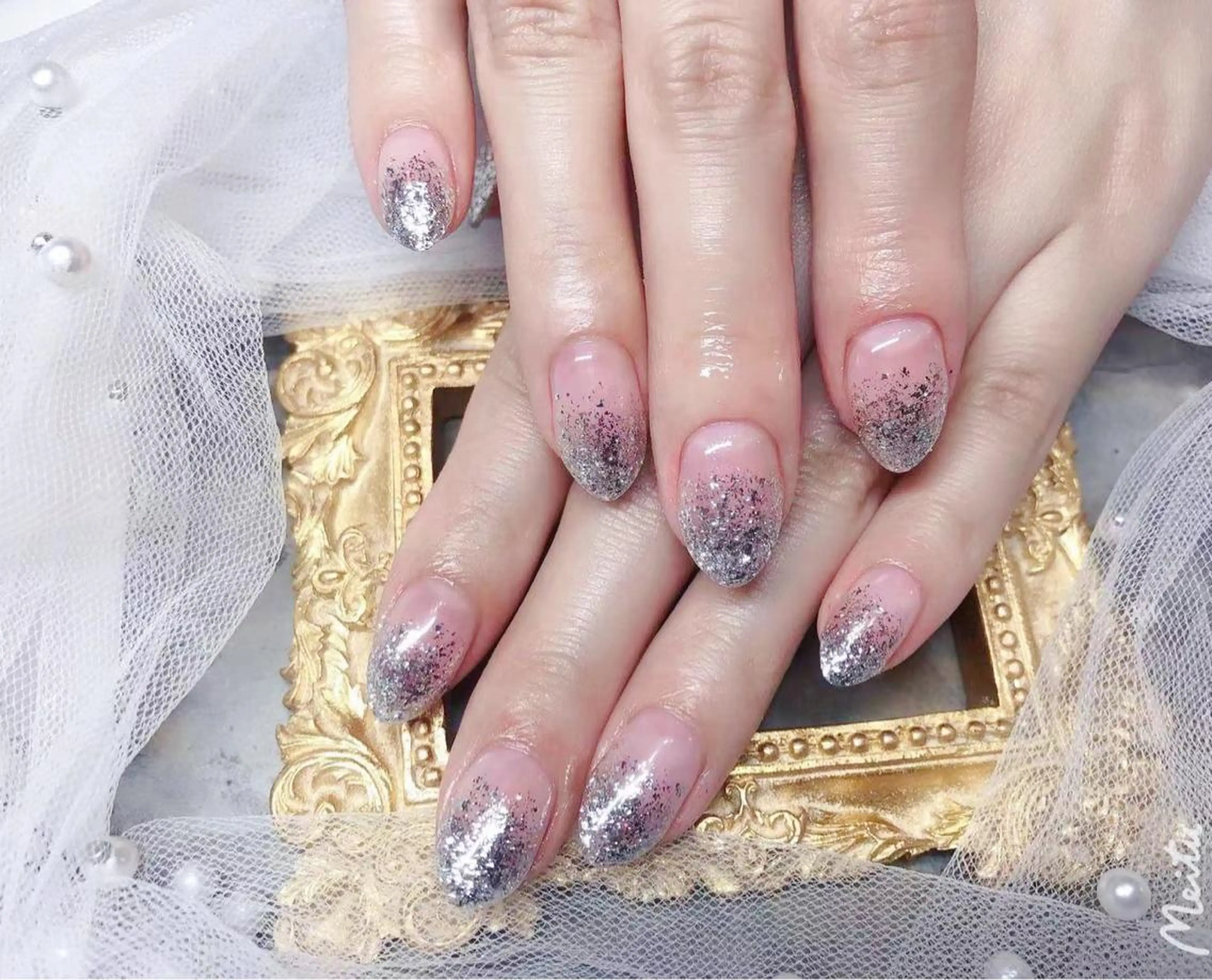 ネイル ハンドネイル マジック ミラーのネイルデザイン