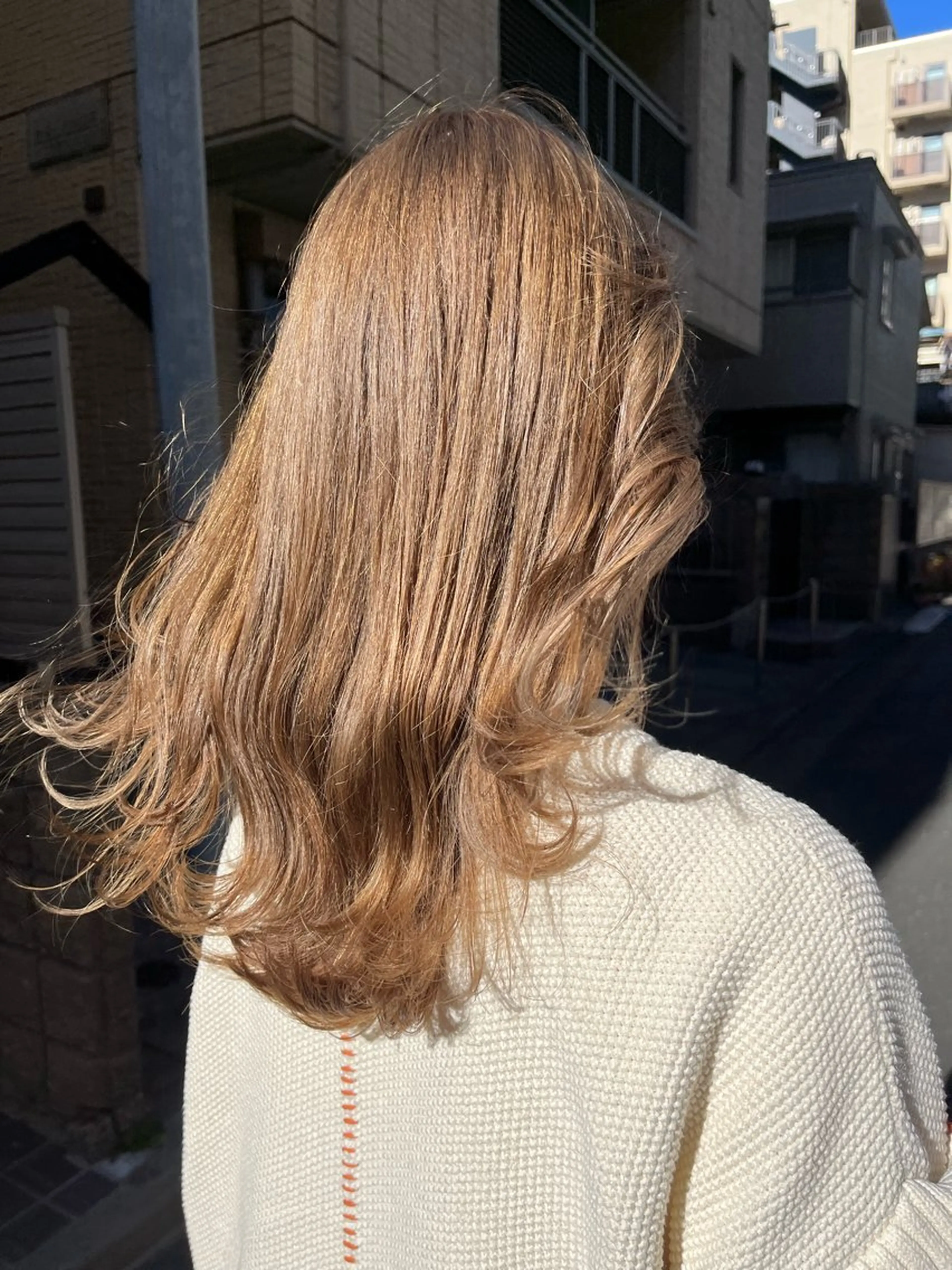 セミロング ヘアカラー トリートメント ハイトーンカラー🩵 耳ツボジュエリー👂のその他イメージ