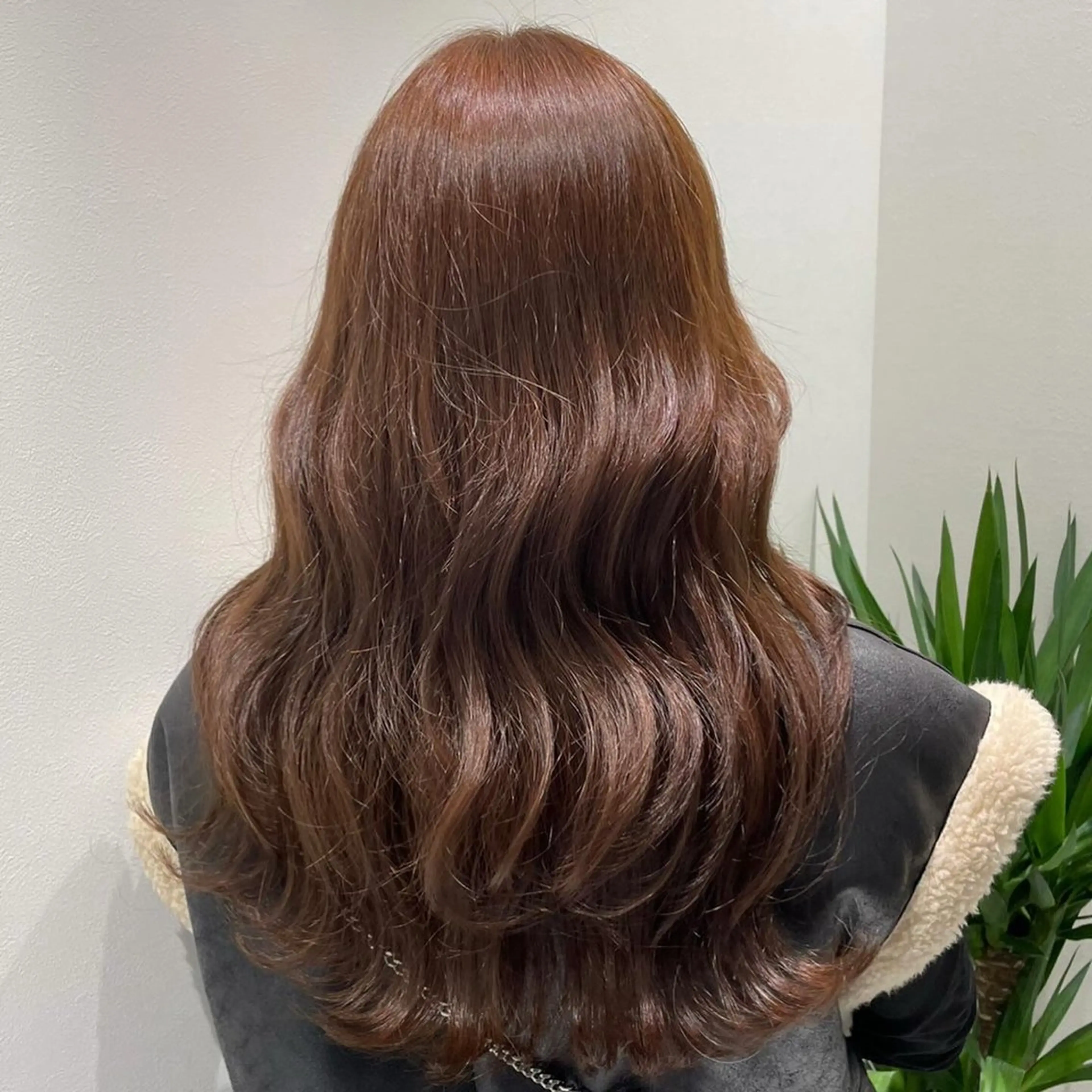 ミディアム カラー ヘアアレンジ ブリーチ ブリーチなしカラー 髪質改善 🫧モテる💗ダメー ジレスハイトーン🫧のヘアスタイル